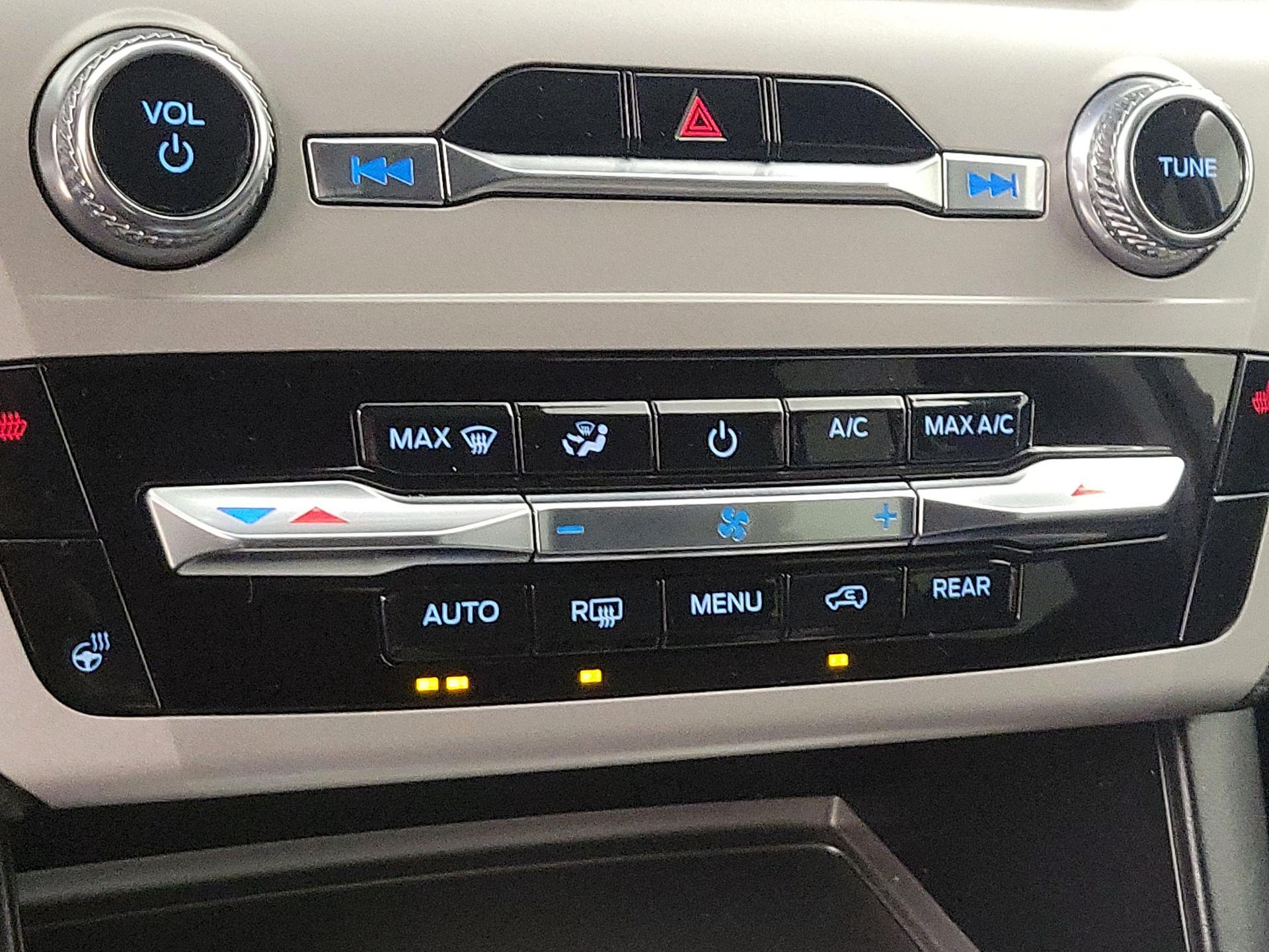 Thumbnail: 2023 Ford Explorer - 16