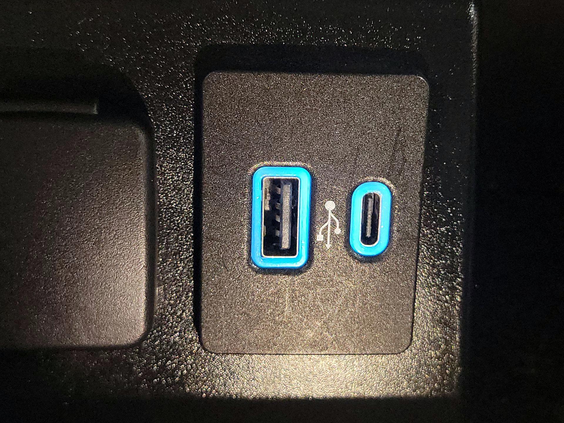 Thumbnail: 2023 Ford Explorer - 18