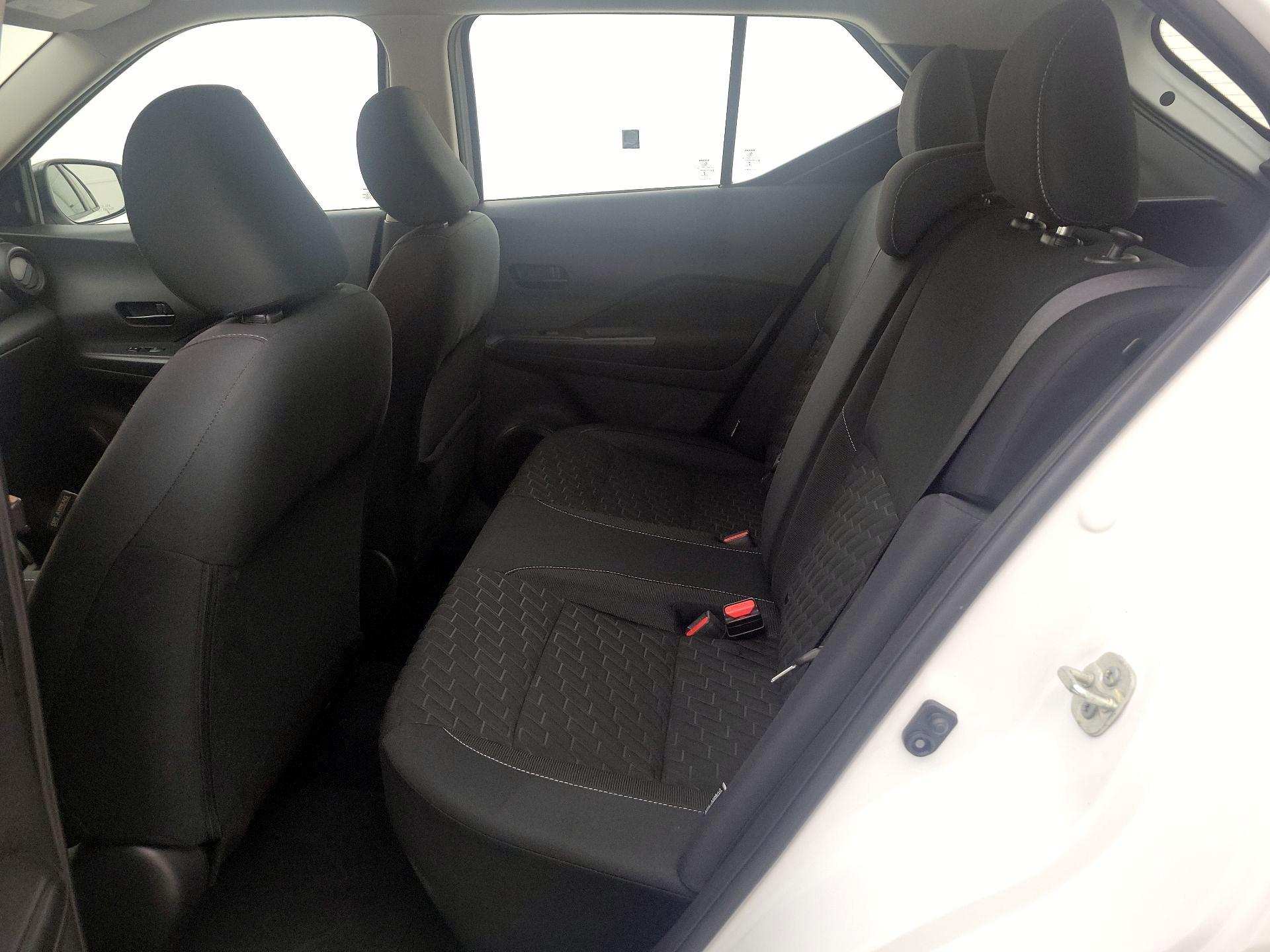 Thumbnail: 2021 Nissan Kicks - 19