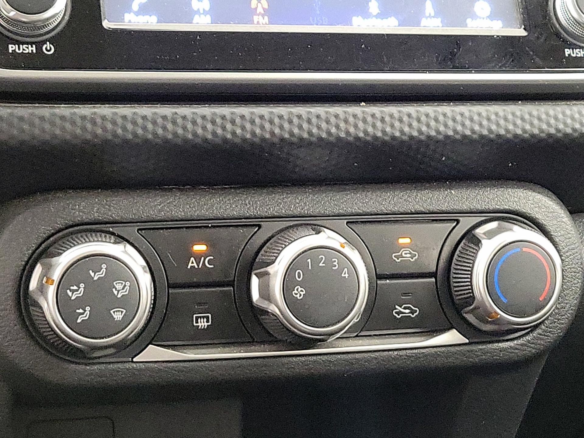 Thumbnail: 2021 Nissan Kicks - 16