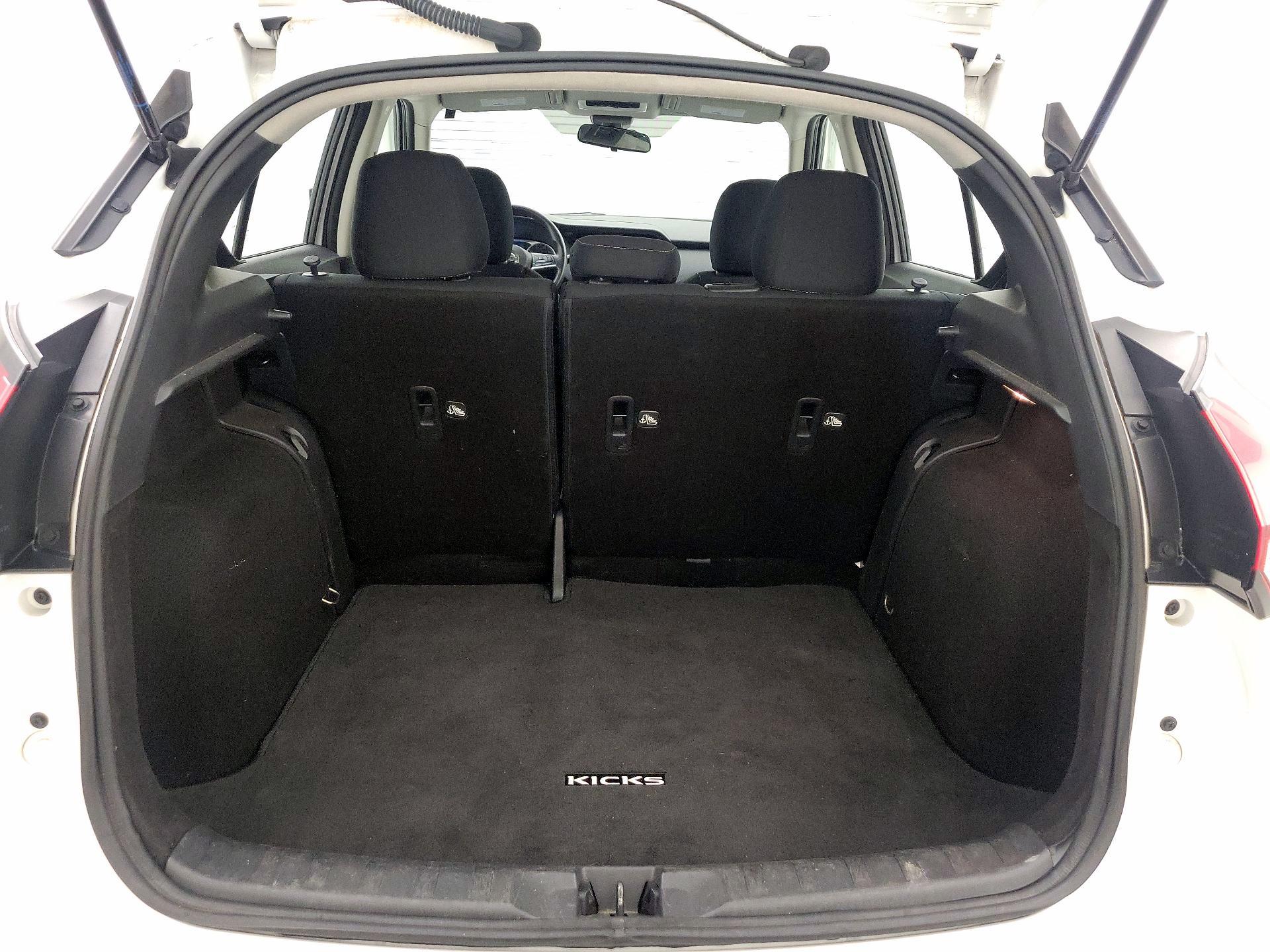 Thumbnail: 2021 Nissan Kicks - 20