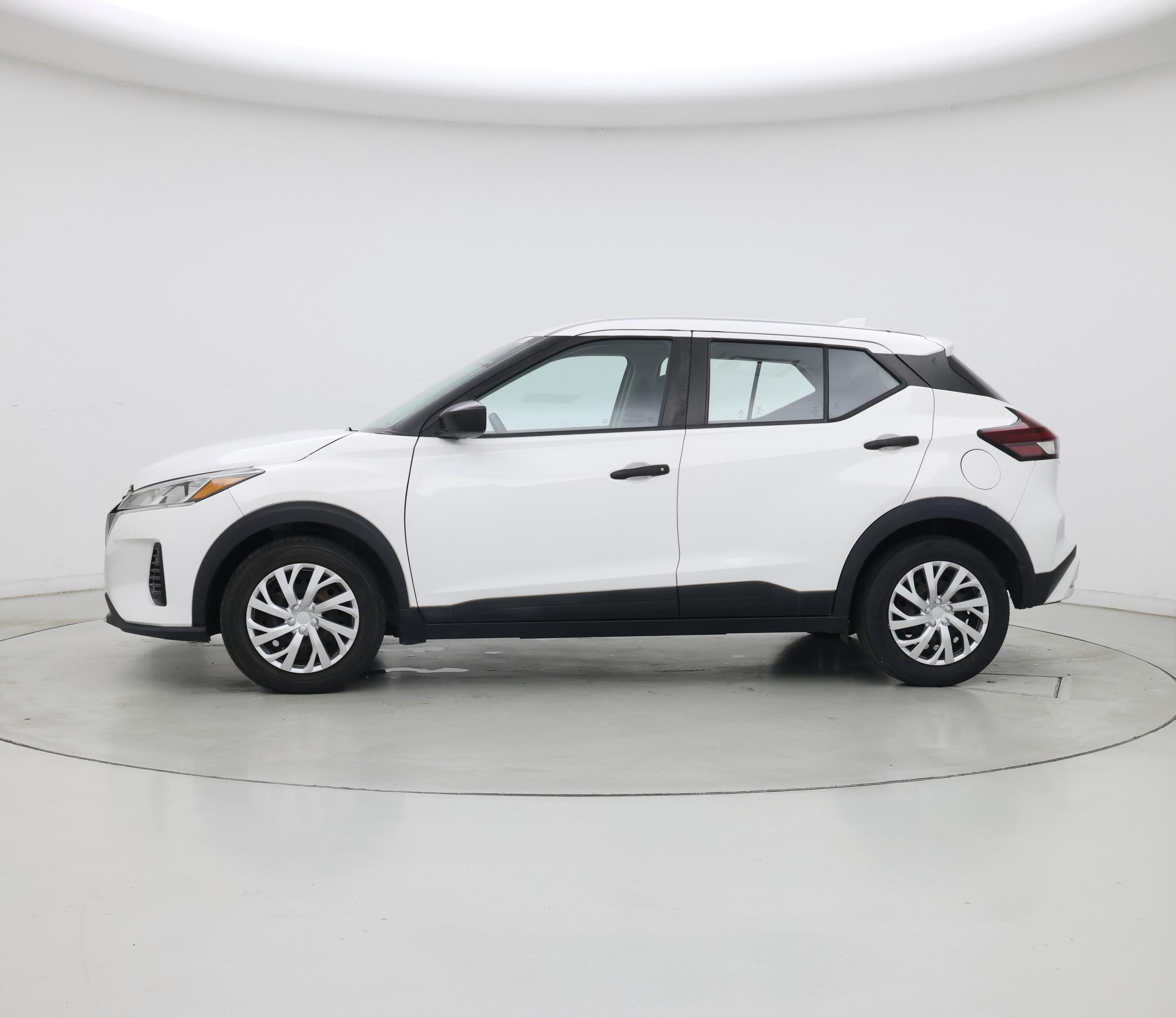 Thumbnail: 2021 Nissan Kicks - 3