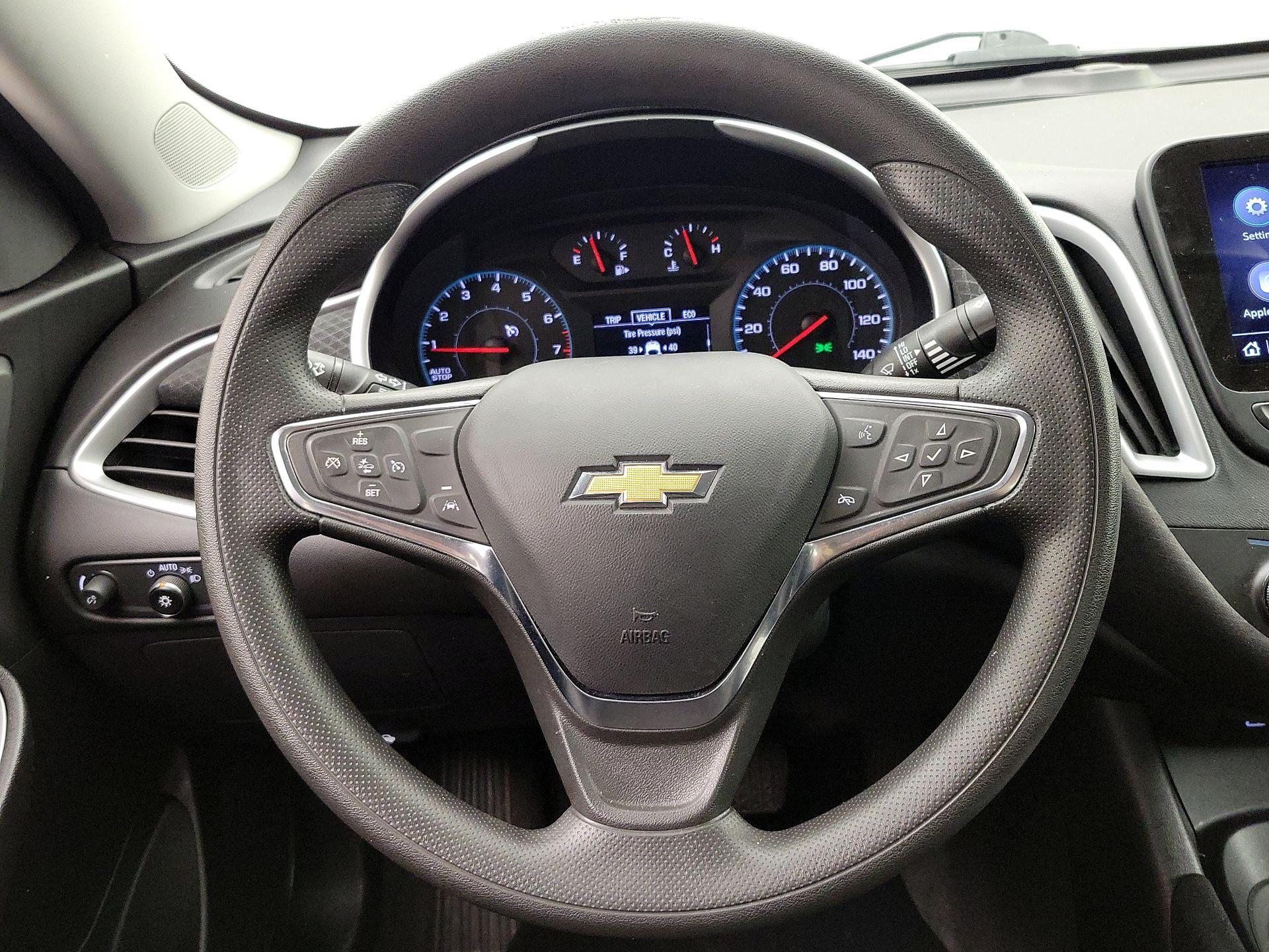 Thumbnail: 2024 Chevrolet Malibu - 10