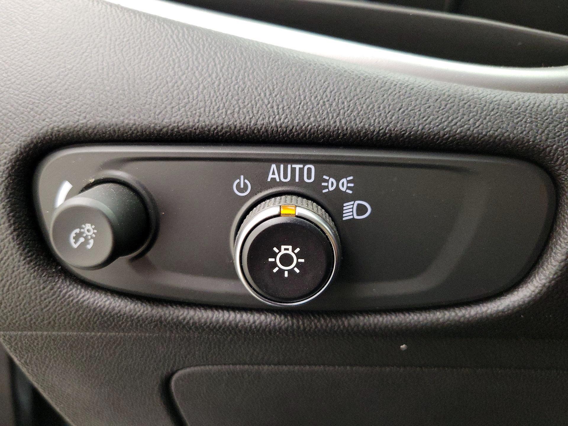 Thumbnail: 2024 Chevrolet Malibu - 13