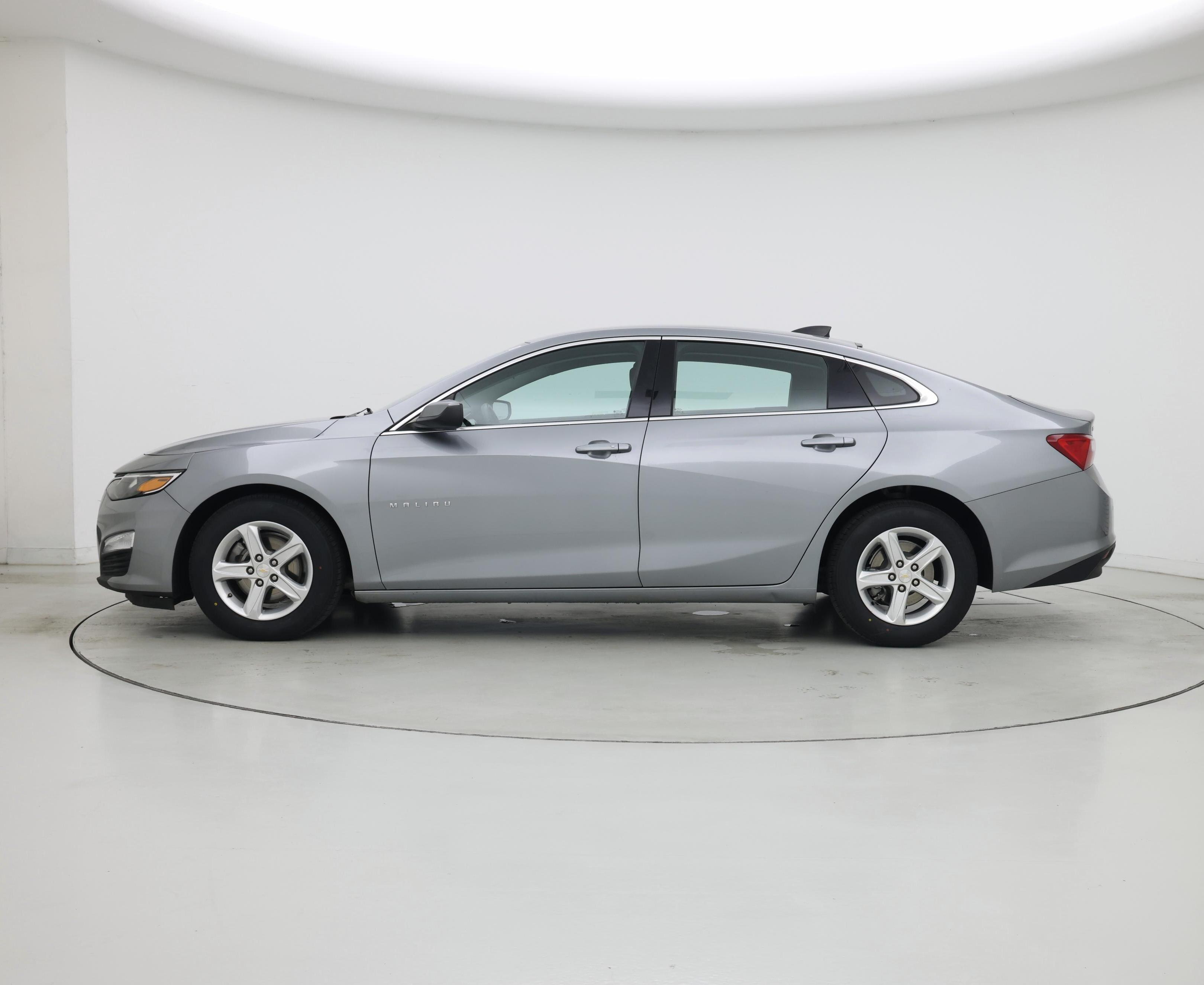 Thumbnail: 2024 Chevrolet Malibu - 3