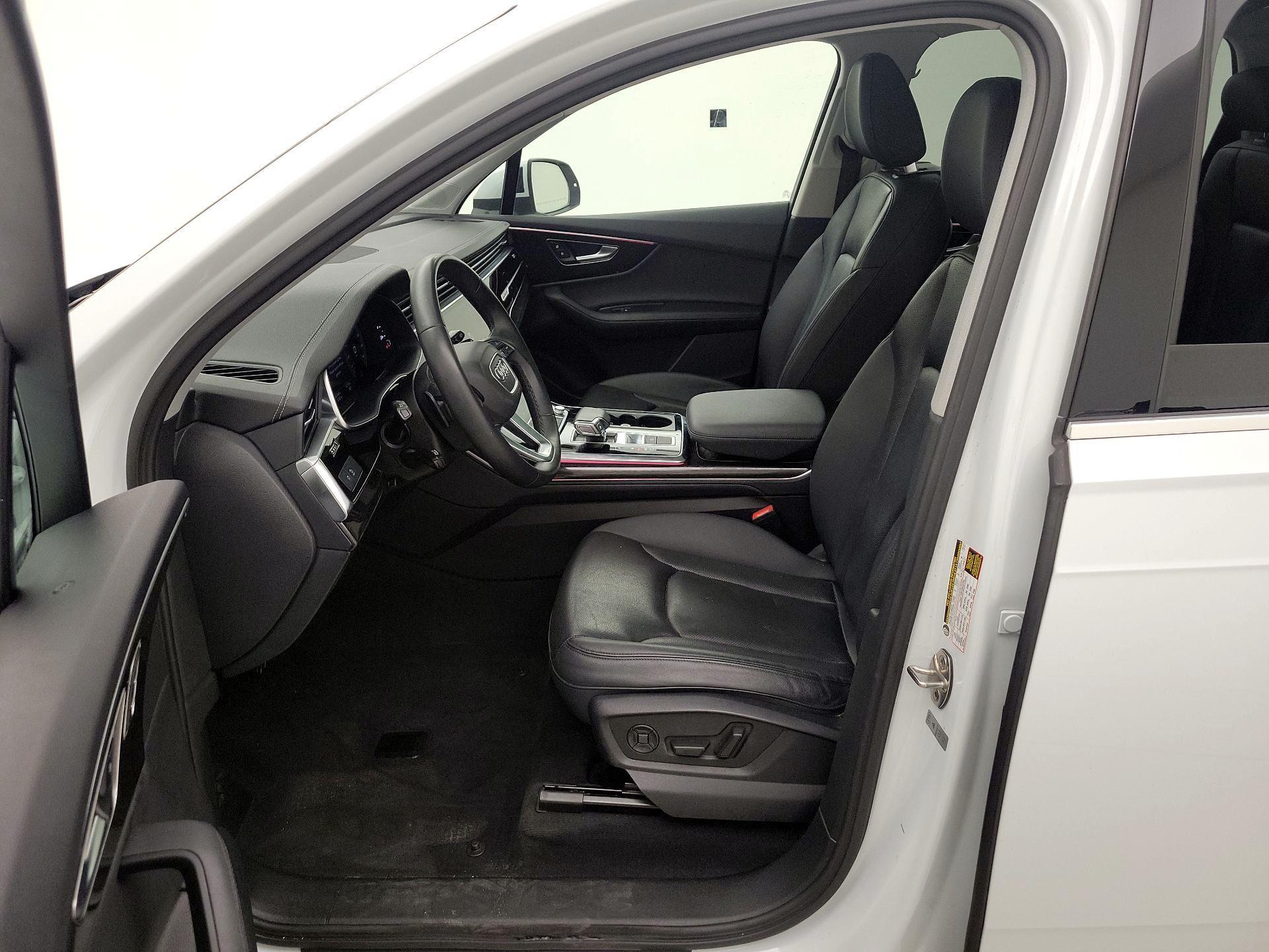 Thumbnail: 2023 Audi Q7 - 11