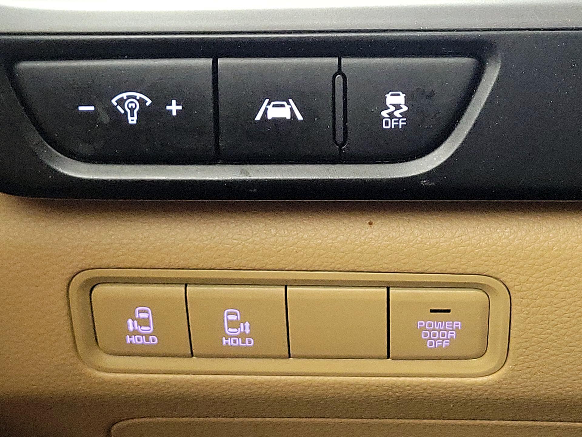 Thumbnail: 2024 Kia Carnival - 13