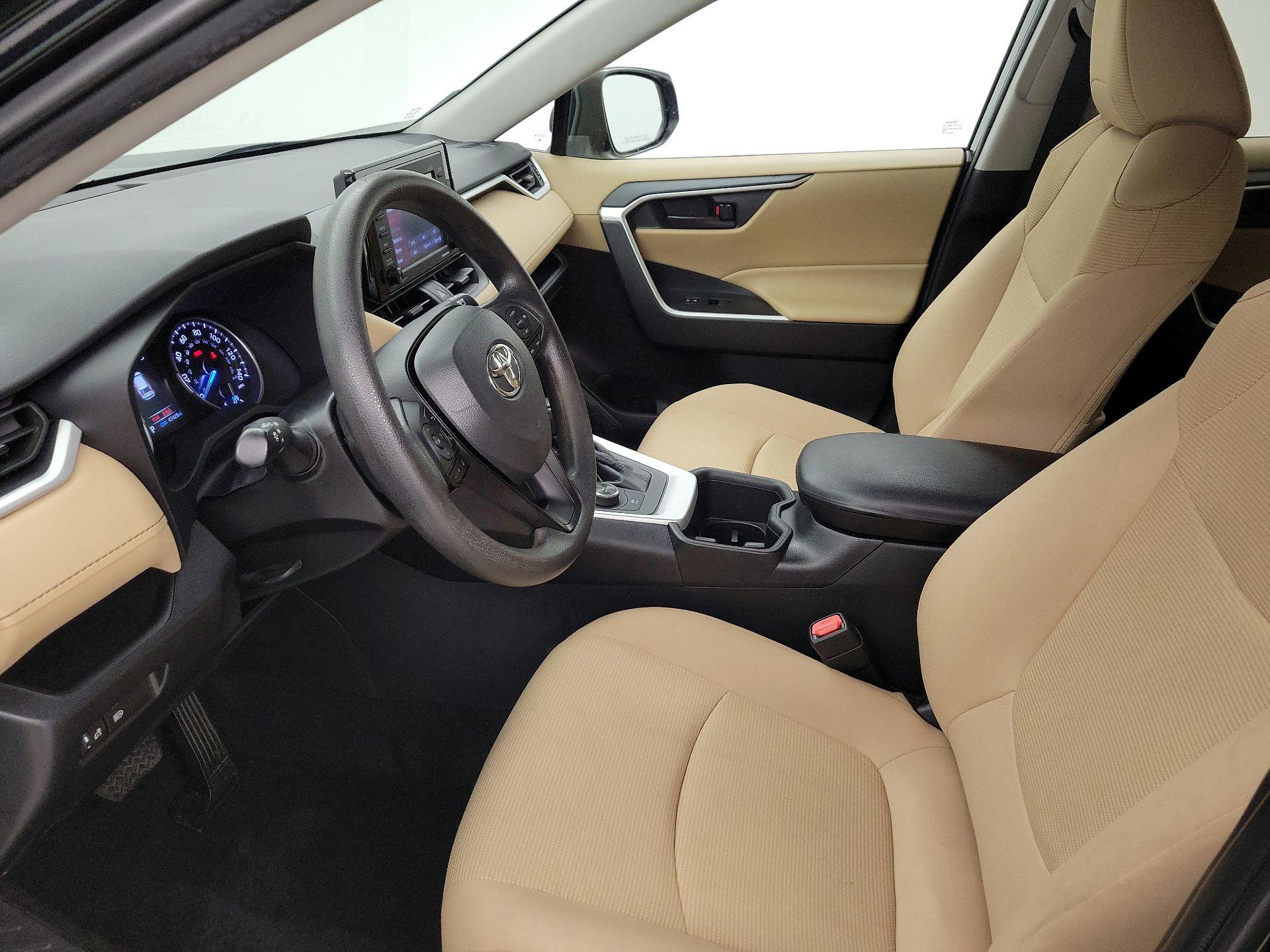 Thumbnail: 2022 Toyota RAV4 - 11