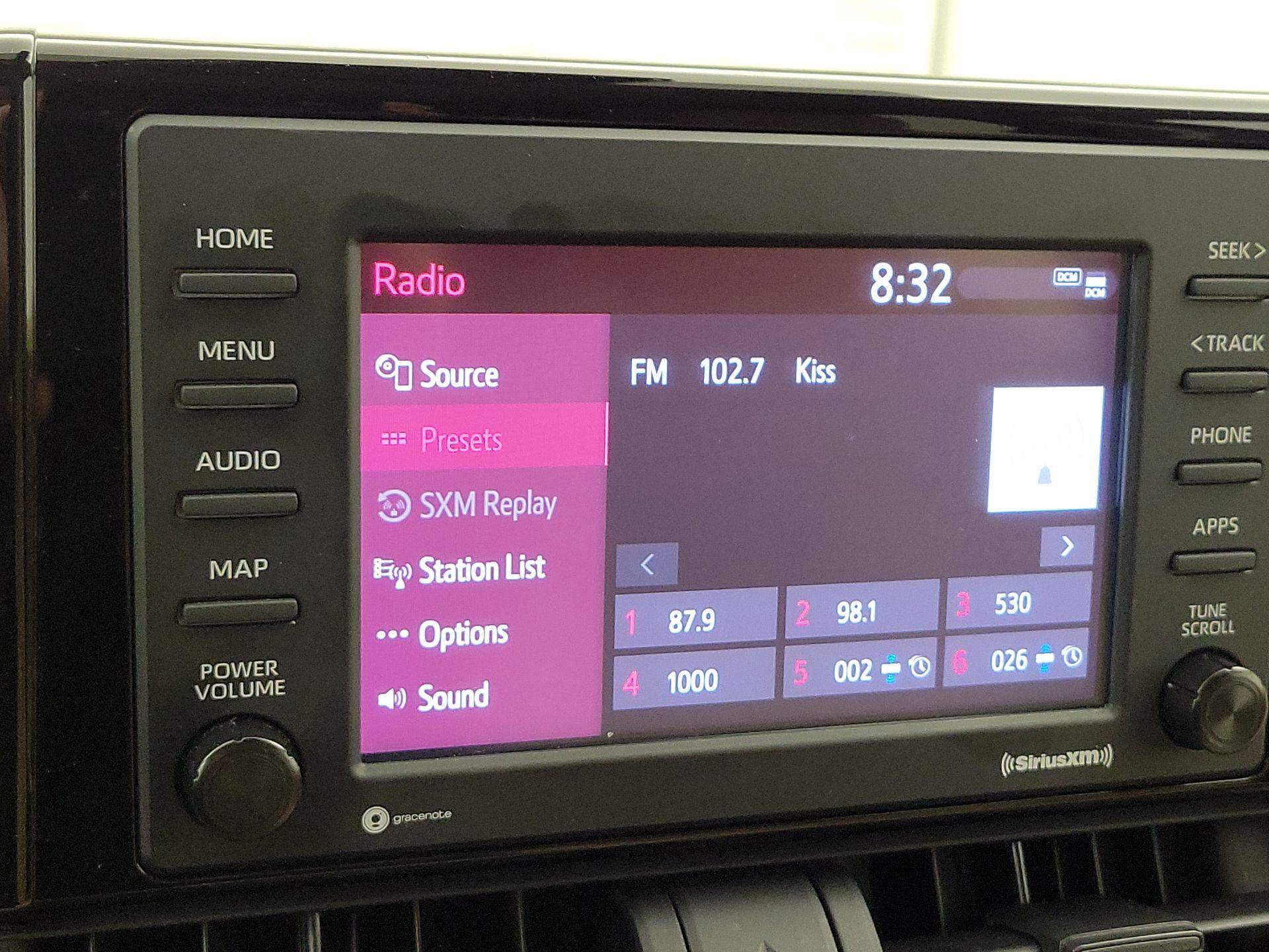 Thumbnail: 2022 Toyota RAV4 - 15