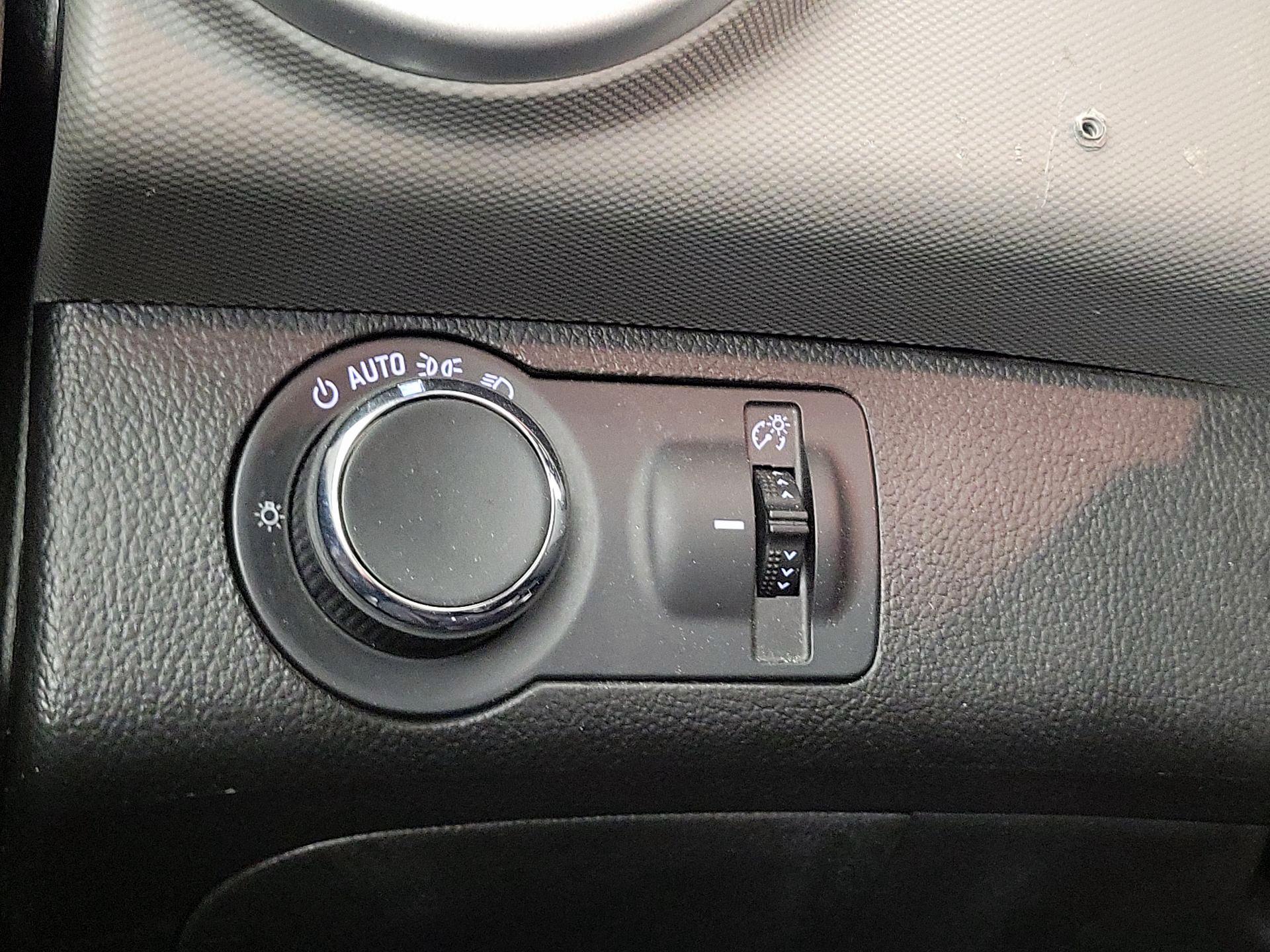 Thumbnail: 2020 Chevrolet Sonic - 13