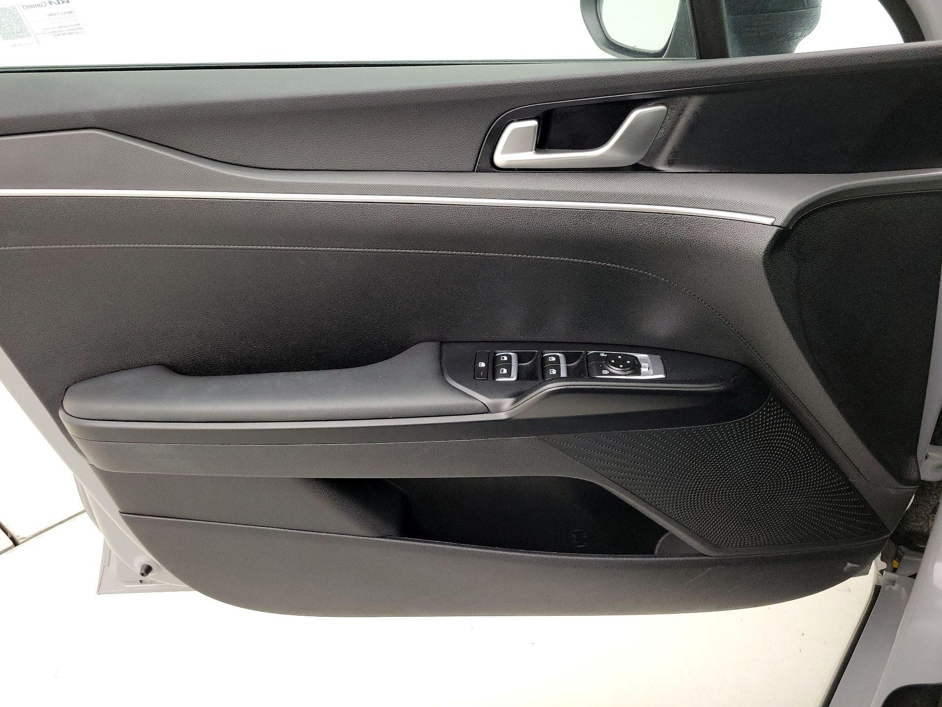 Thumbnail: 2023 Kia K5 - 12