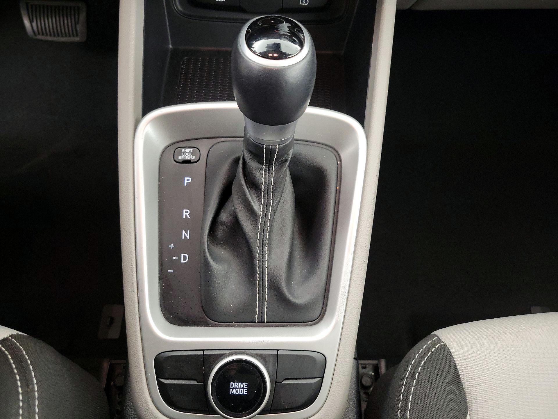 Thumbnail: 2023 Hyundai Venue - 17