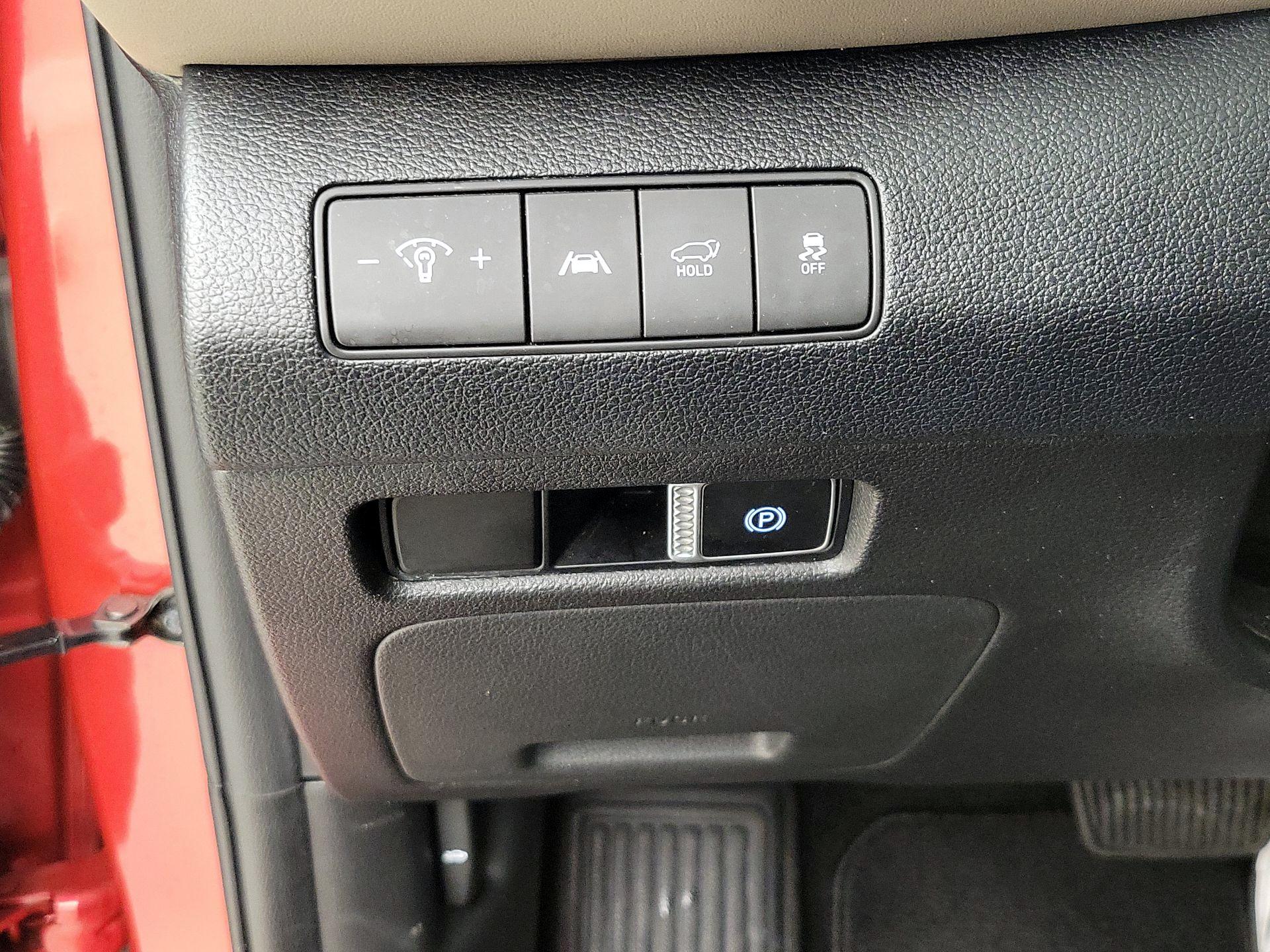 Thumbnail: 2023 Hyundai Santa Fe - 13