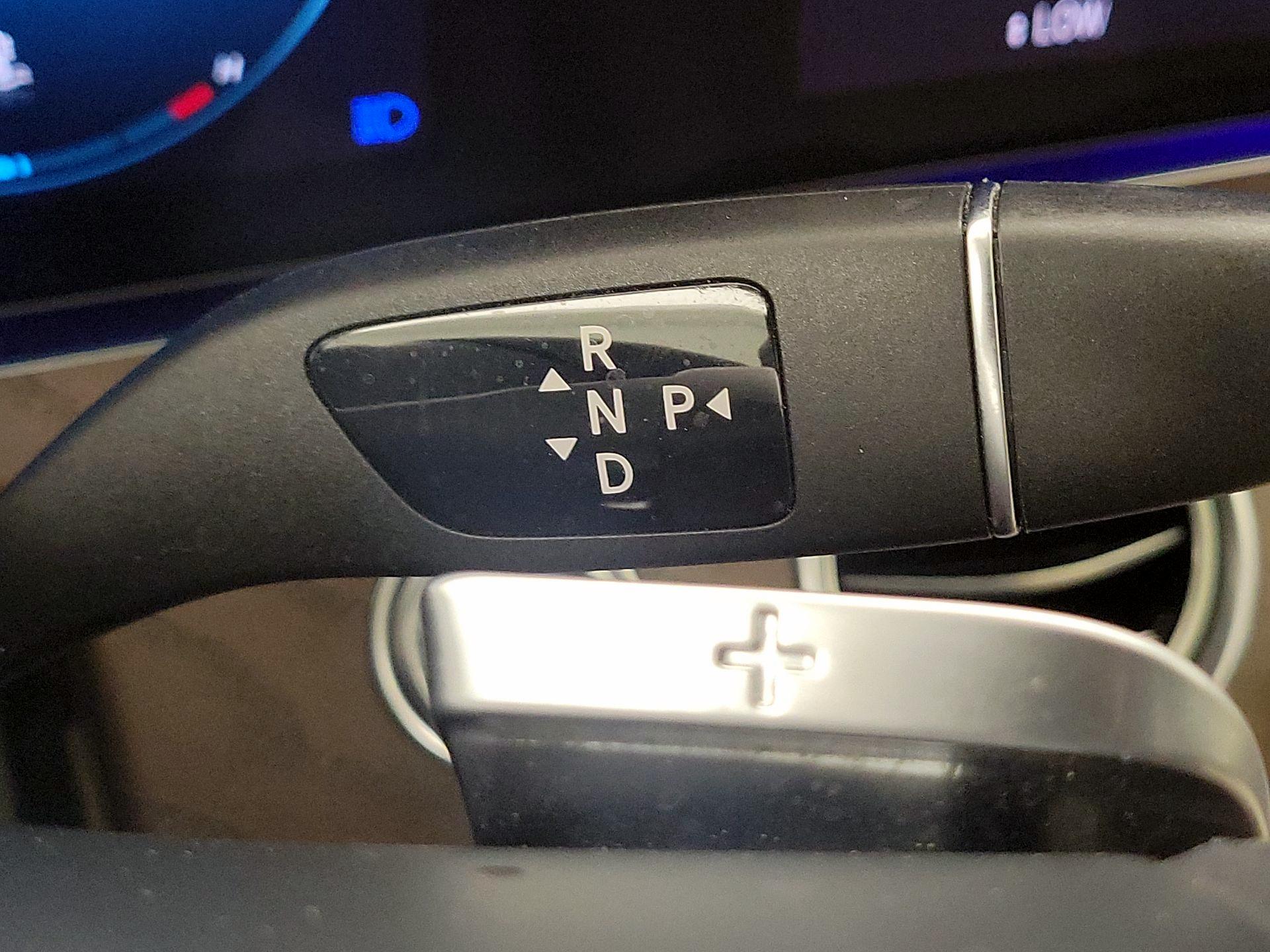 Thumbnail: 2021 Mercedes-Benz E-Class - 17