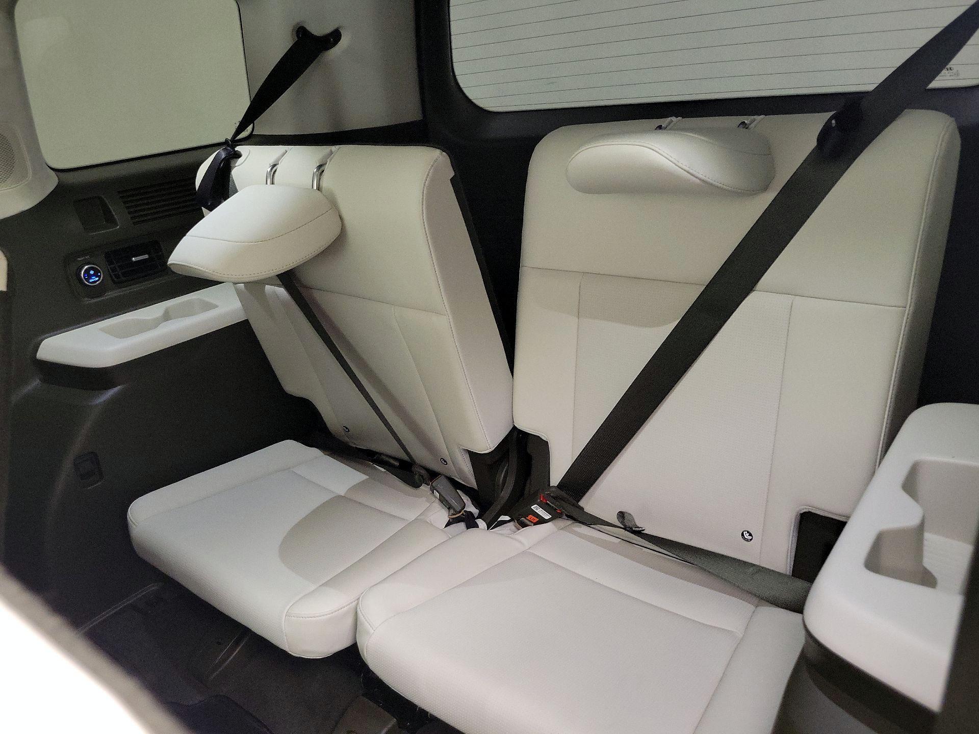 Thumbnail: 2025 Hyundai Santa Fe - 20