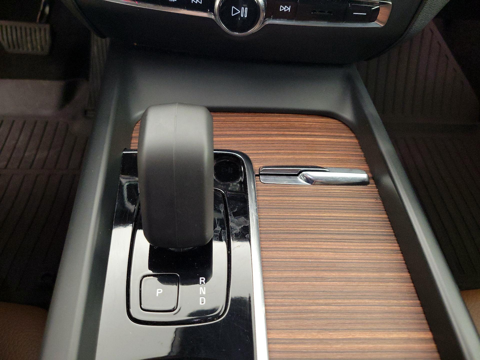 Thumbnail: 2024 Volvo S60 - 18