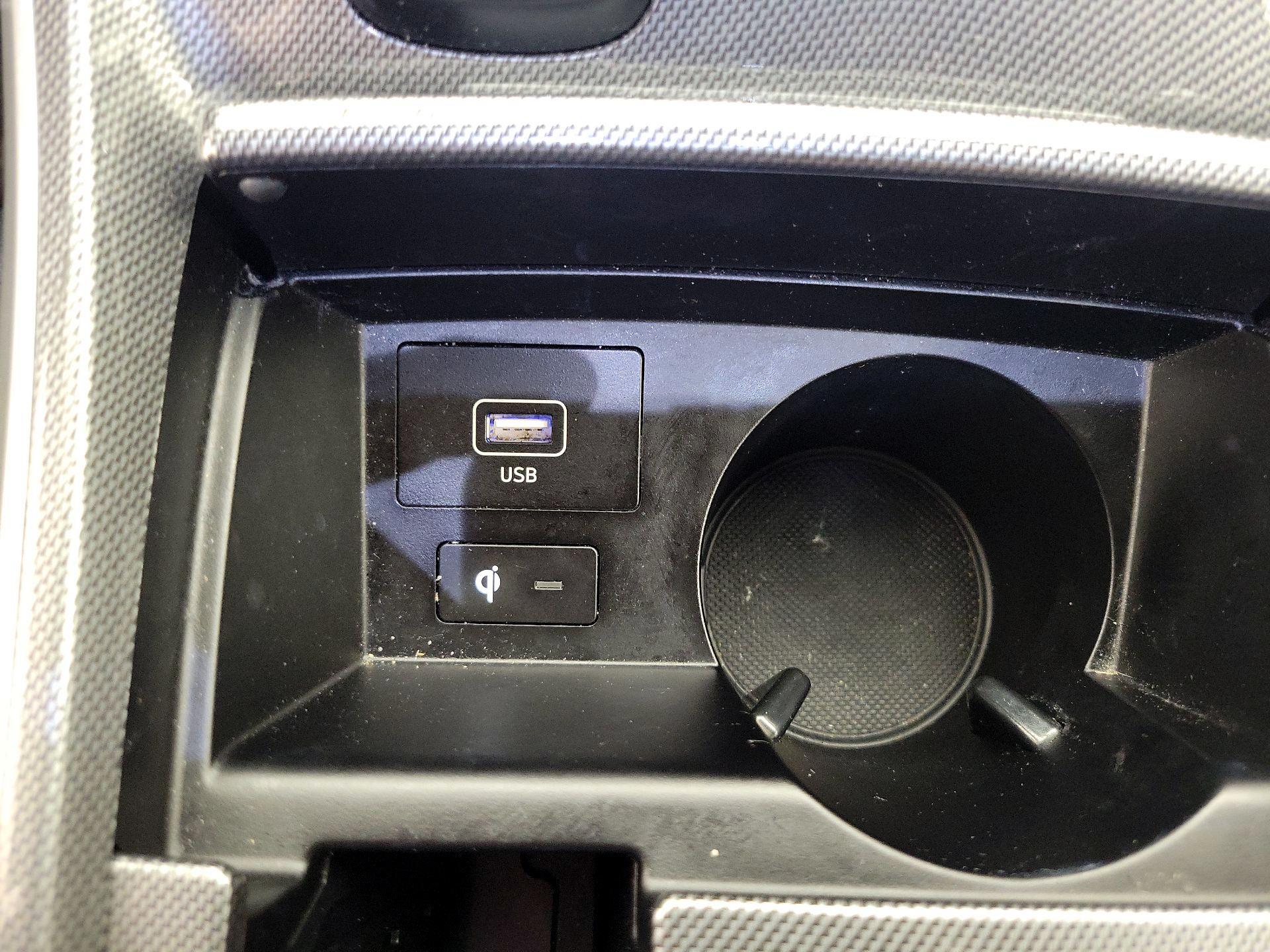 Thumbnail: 2023 Hyundai Santa Fe - 19