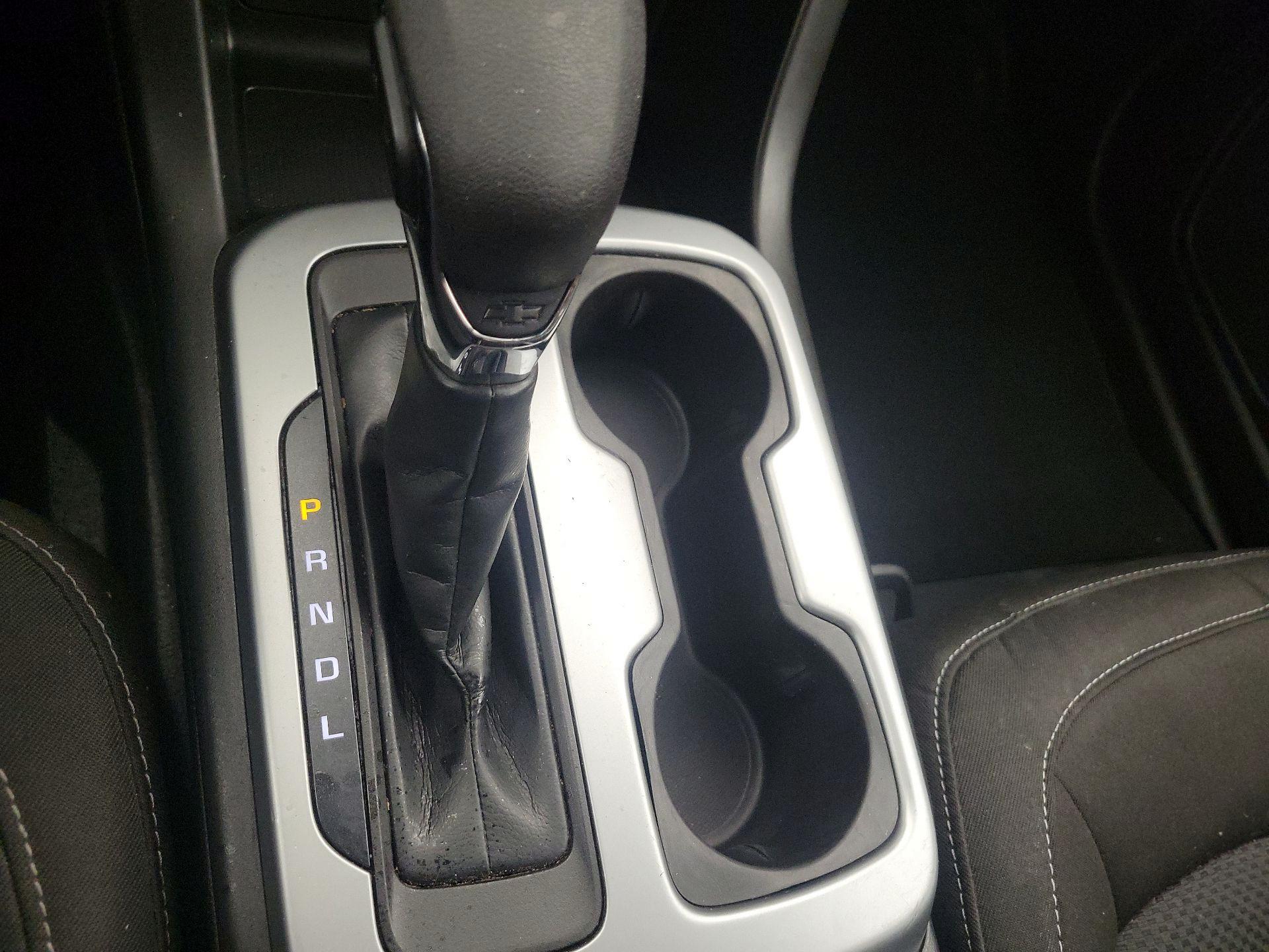 Thumbnail: 2022 Chevrolet Colorado - 17