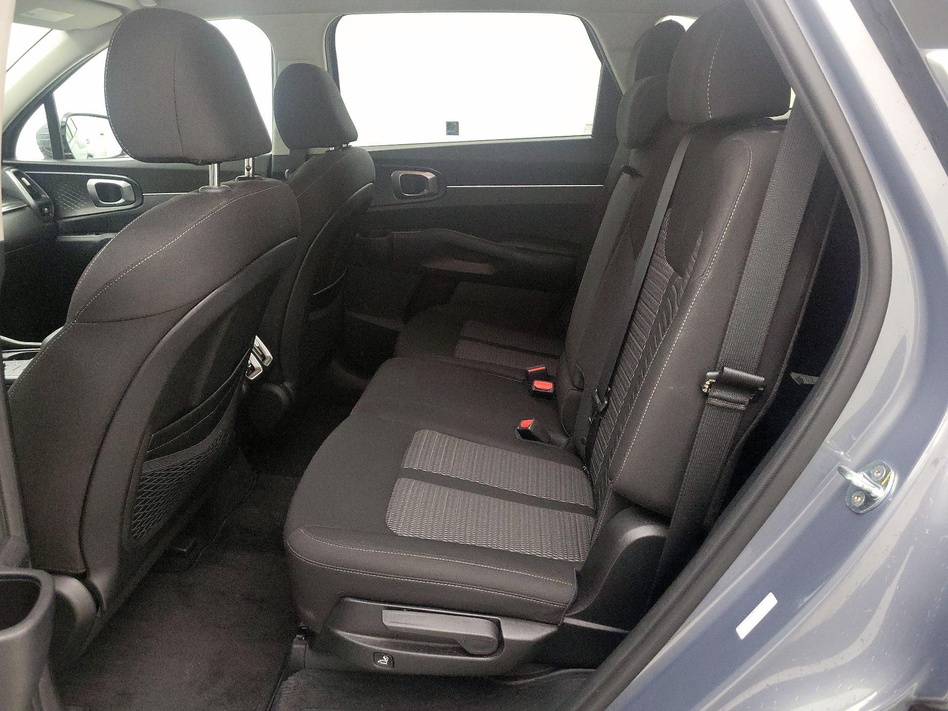 Thumbnail: 2023 Kia Sorento - 19