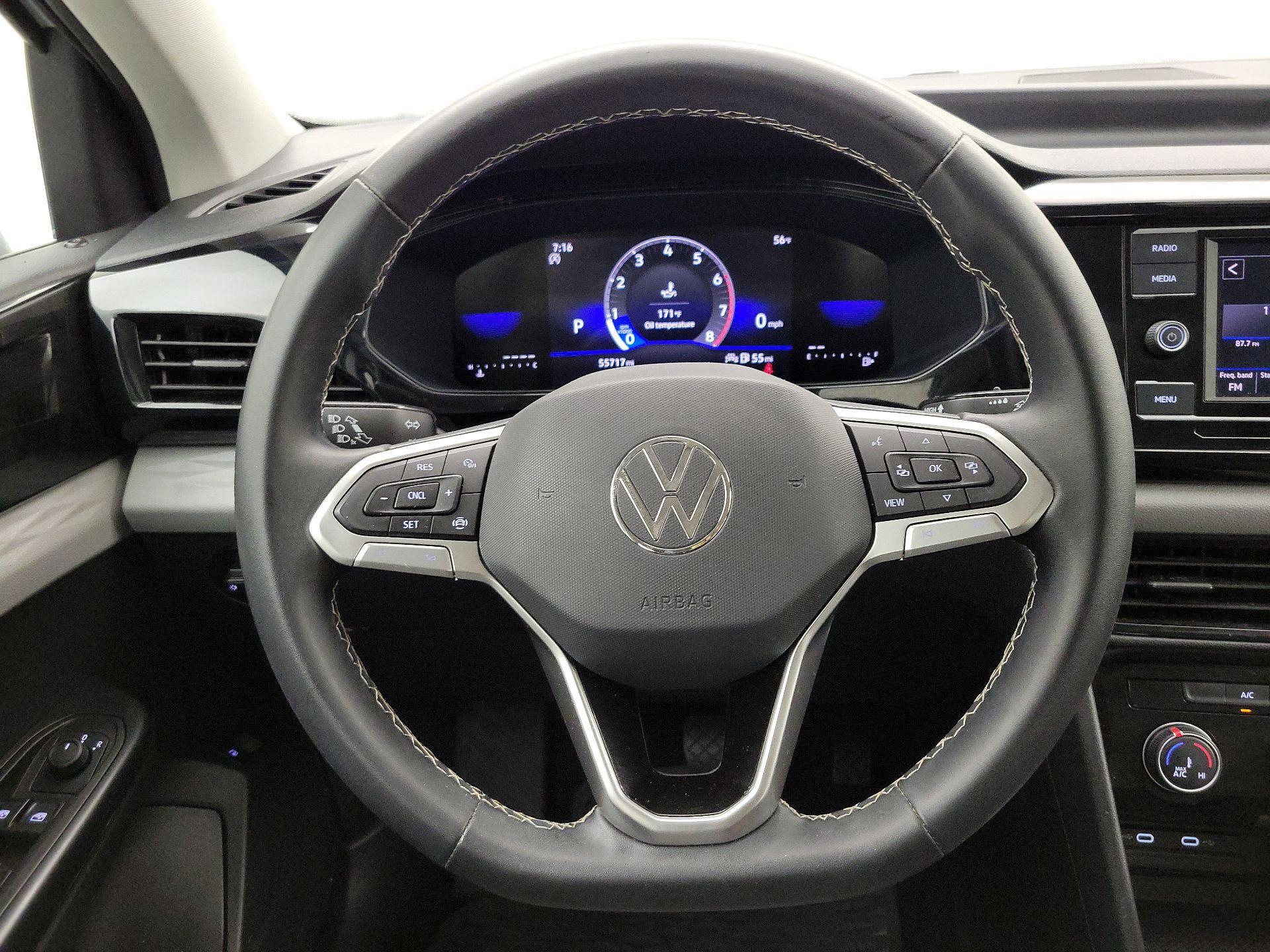 Thumbnail: 2023 Volkswagen Taos - 10