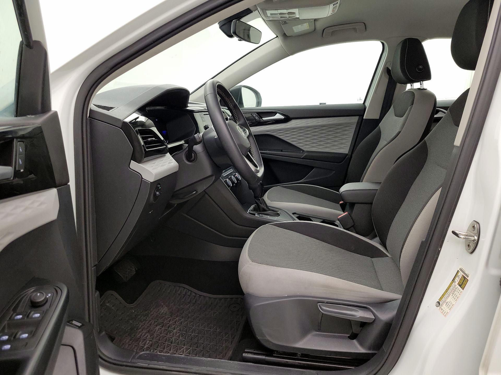 Thumbnail: 2023 Volkswagen Taos - 11