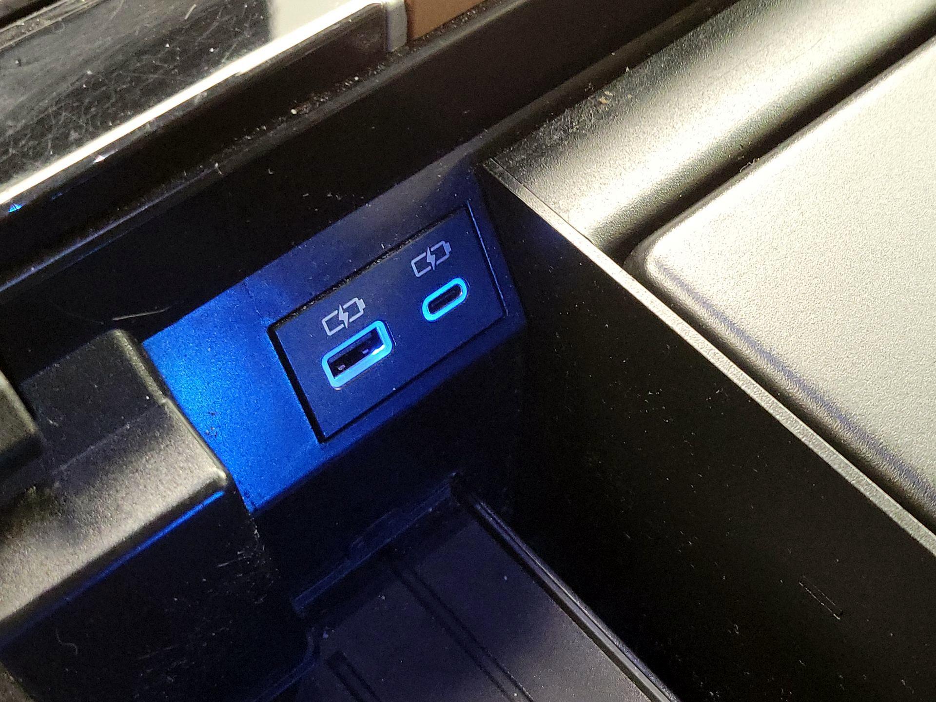 Thumbnail: 2023 Toyota Tundra - 18