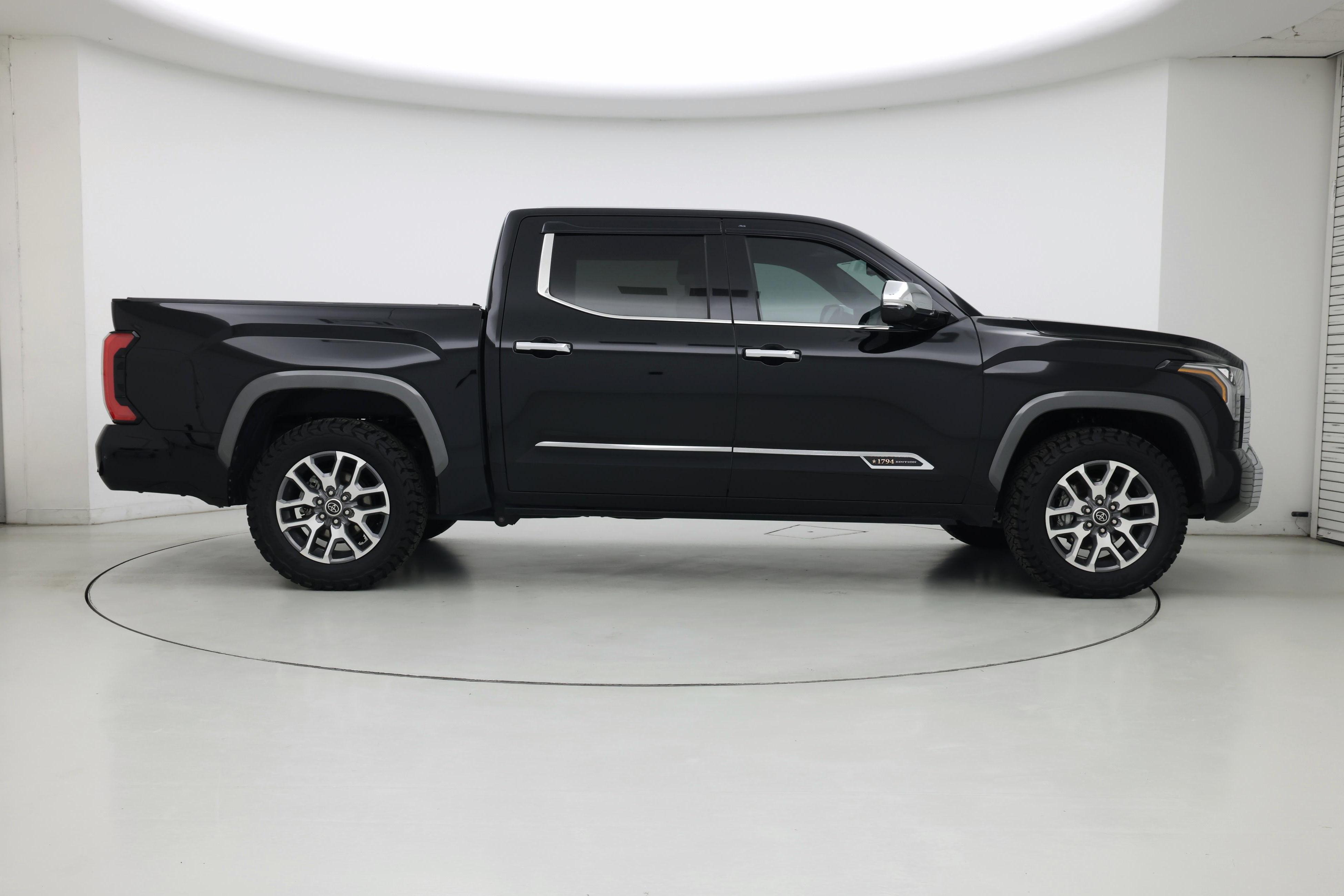 Thumbnail: 2023 Toyota Tundra - 7