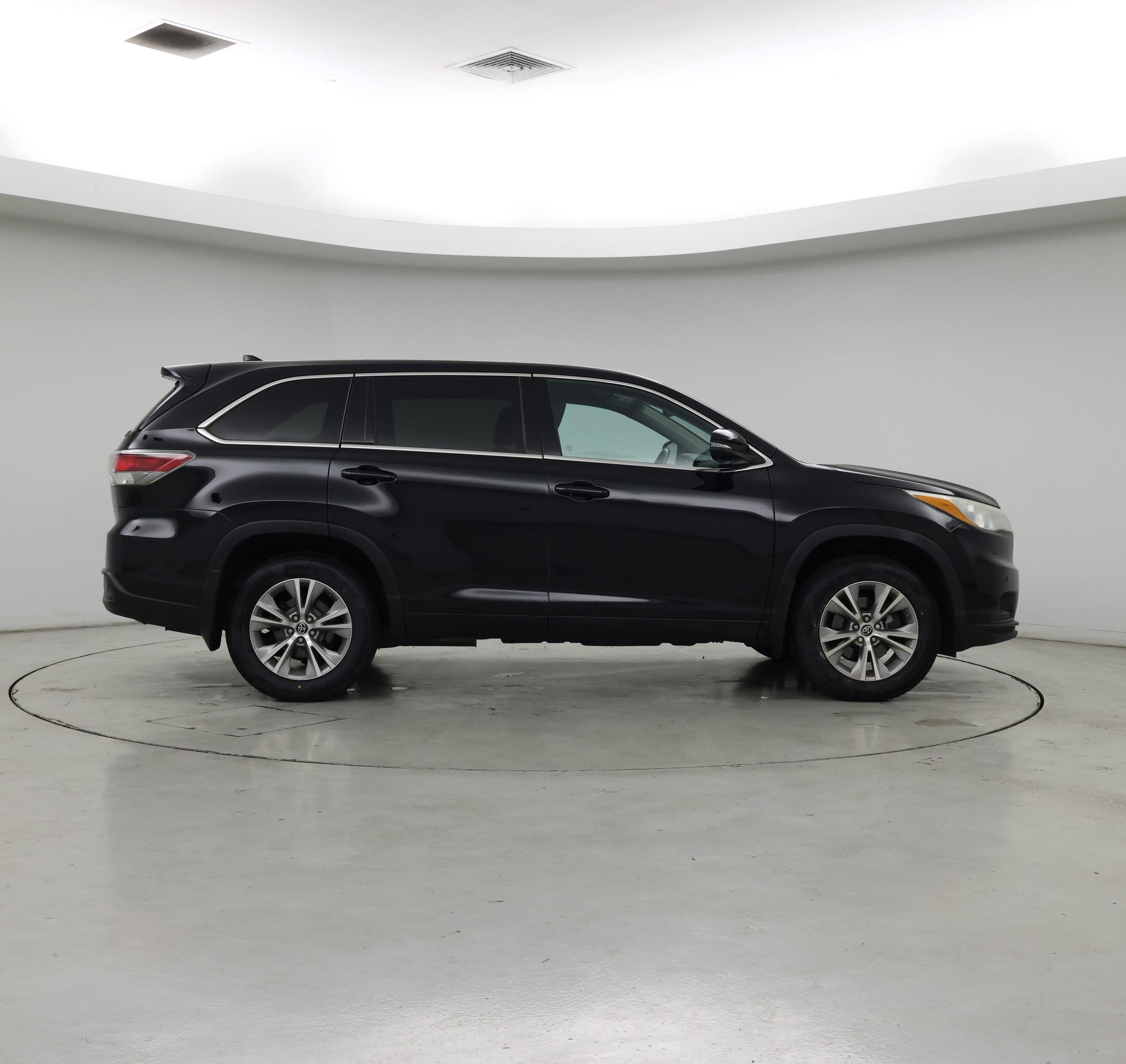Thumbnail: 2016 Toyota Highlander - 7