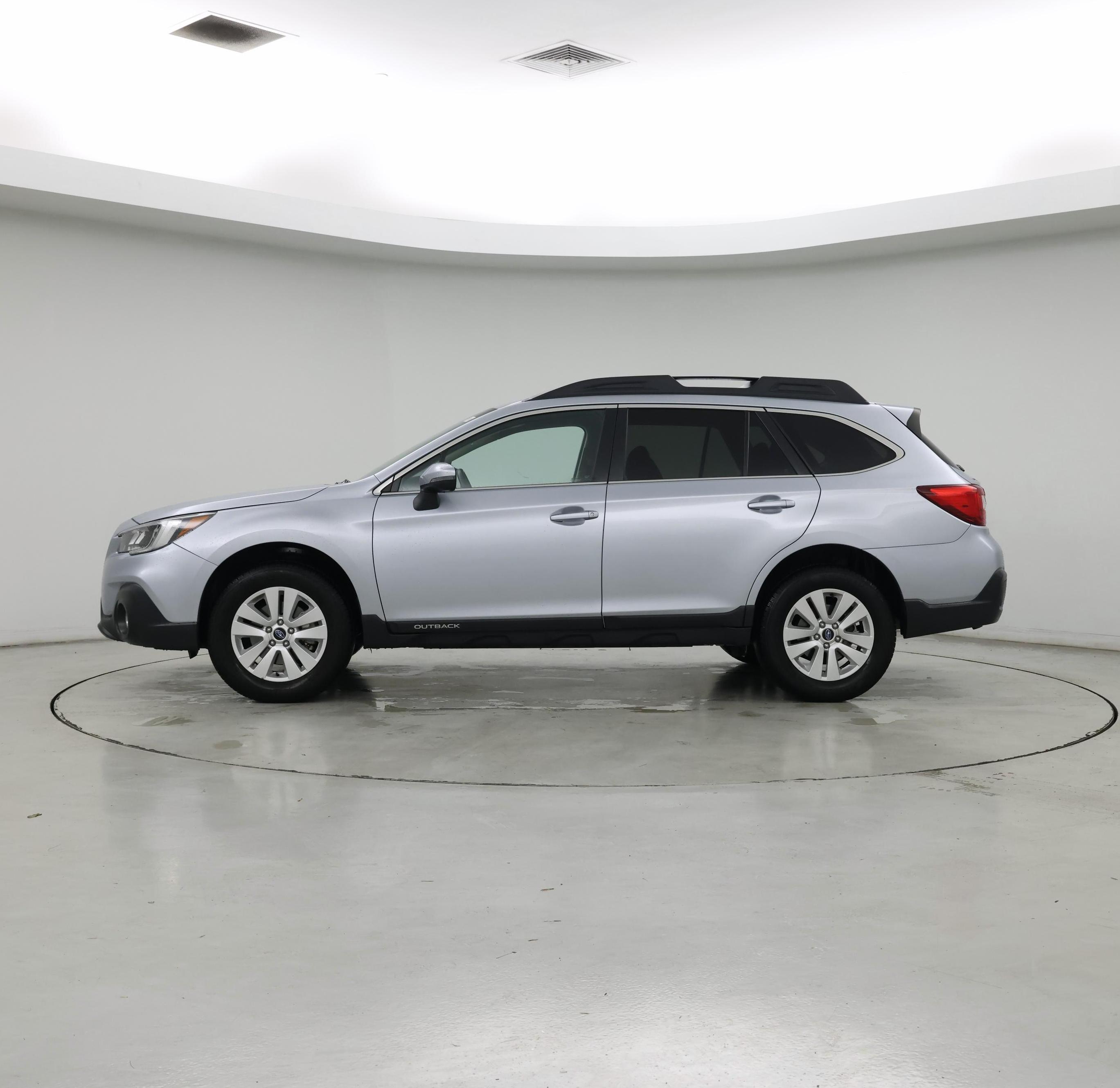 Thumbnail: 2019 Subaru Outback - 3