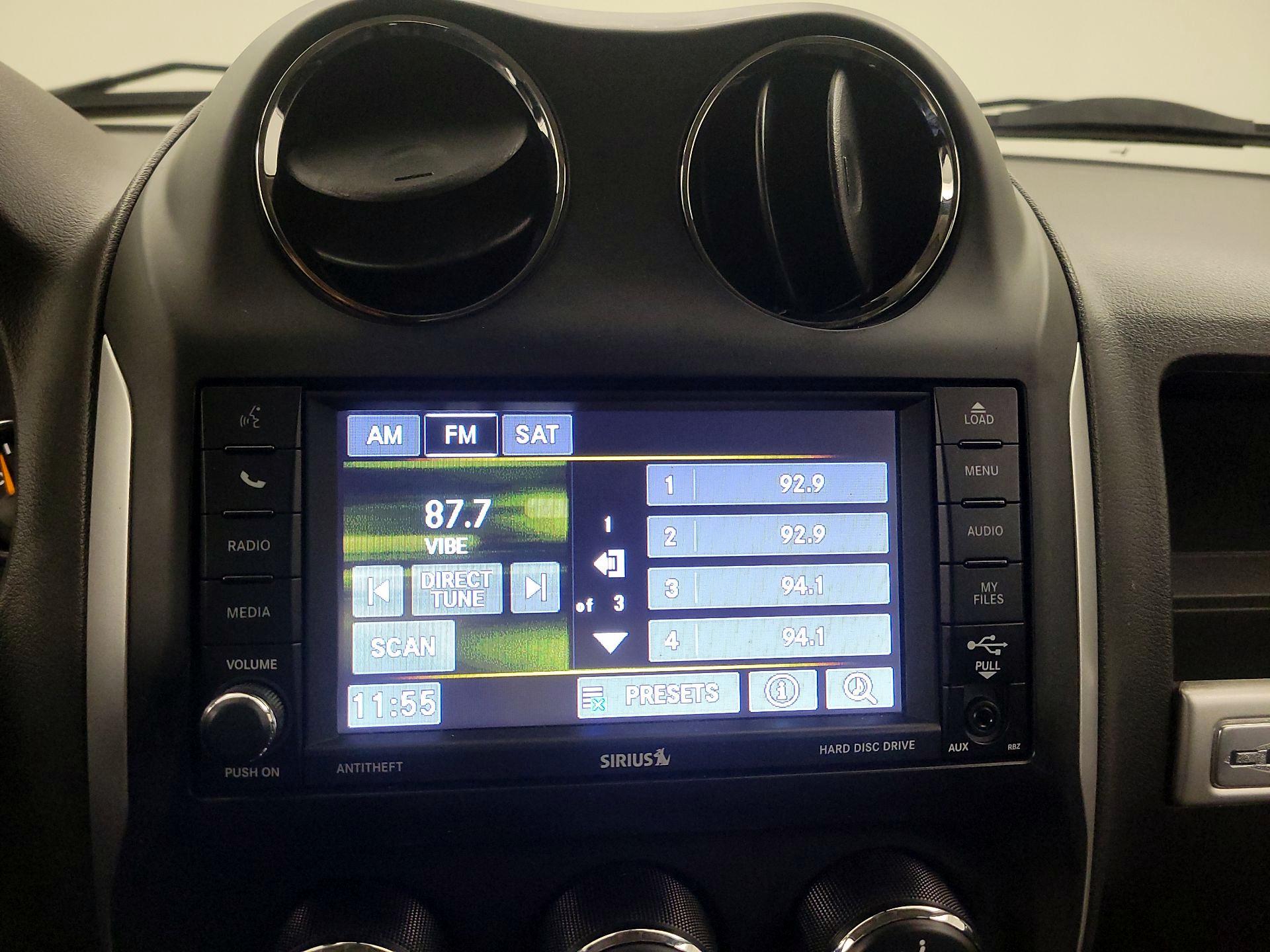 Thumbnail: 2015 Jeep Compass - 14