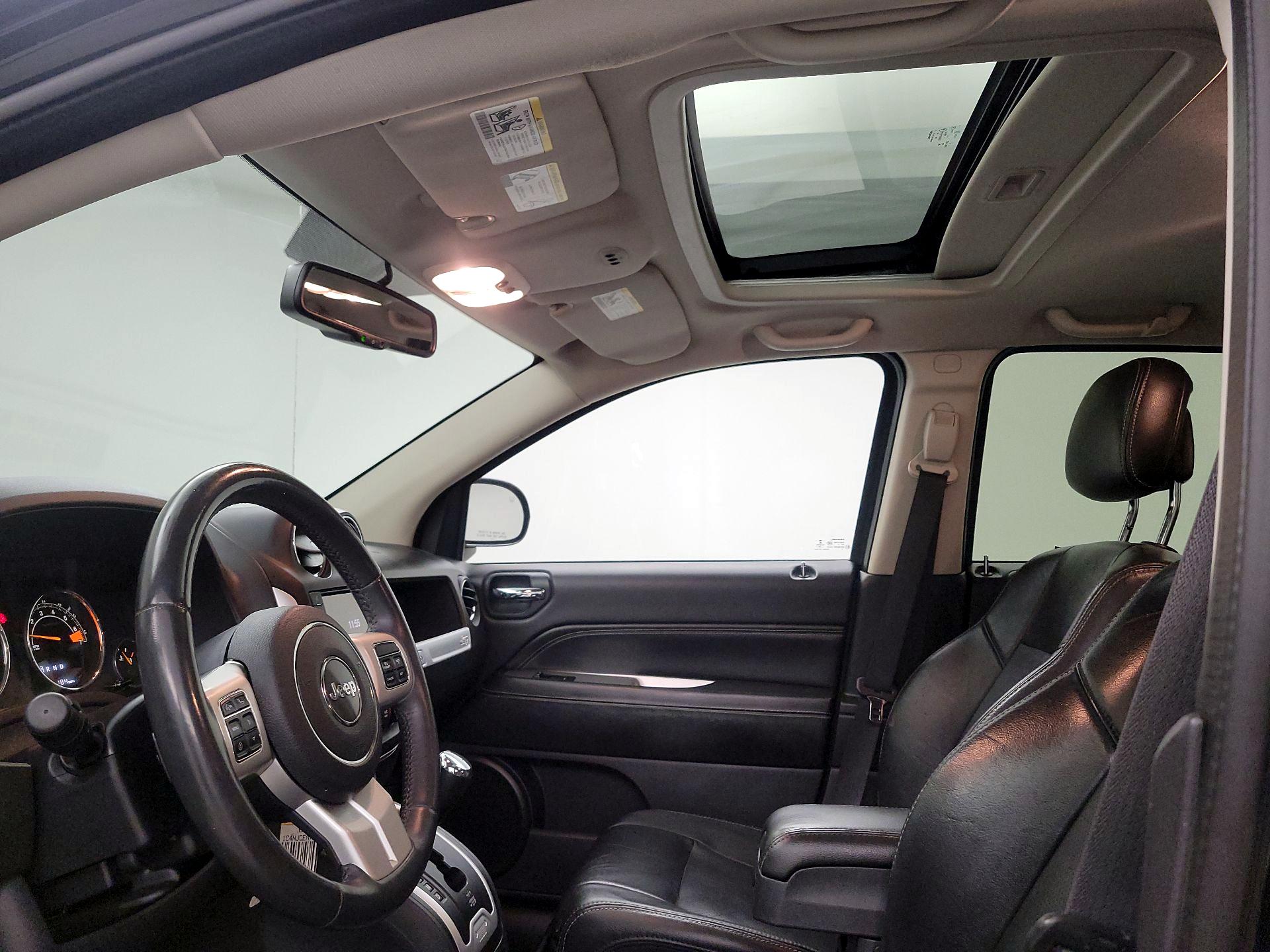 Thumbnail: 2015 Jeep Compass - 18