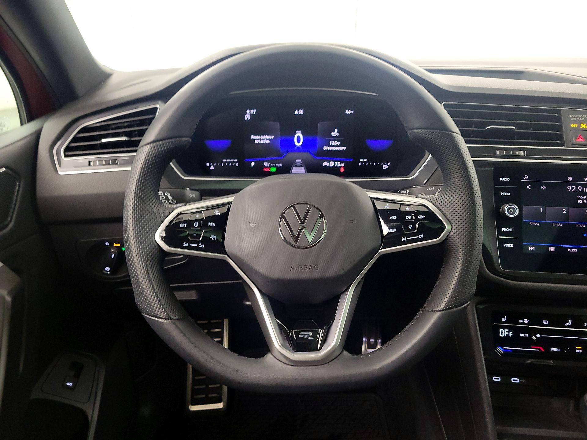 Thumbnail: 2024 Volkswagen Tiguan - 10