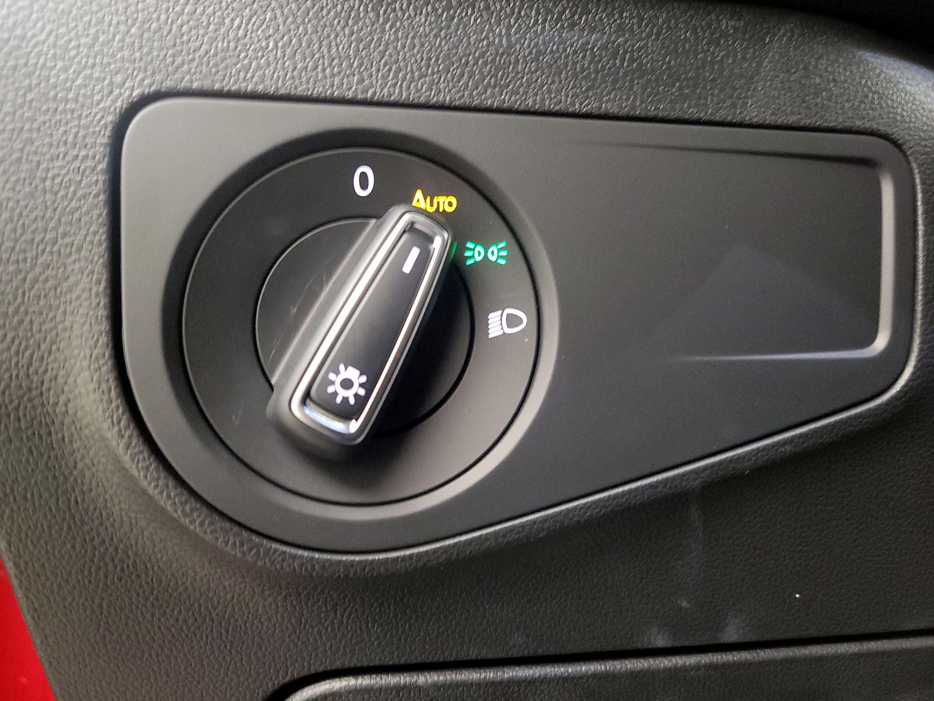 Thumbnail: 2024 Volkswagen Tiguan - 13