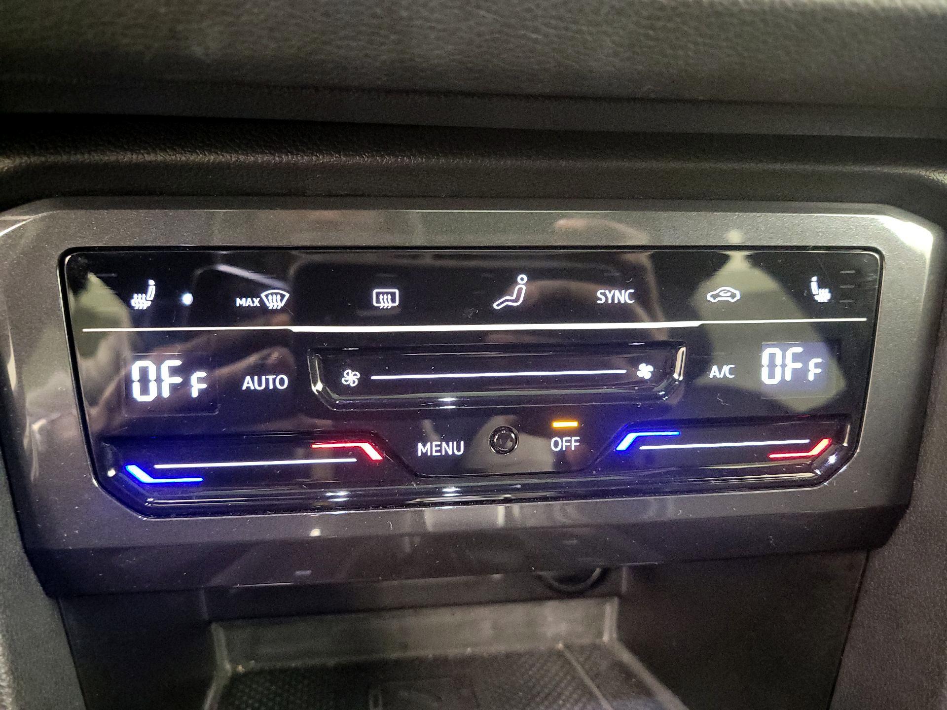 Thumbnail: 2024 Volkswagen Tiguan - 16