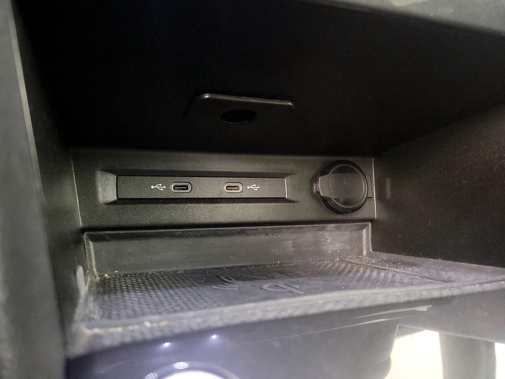 Thumbnail: 2024 Volkswagen Tiguan - 18