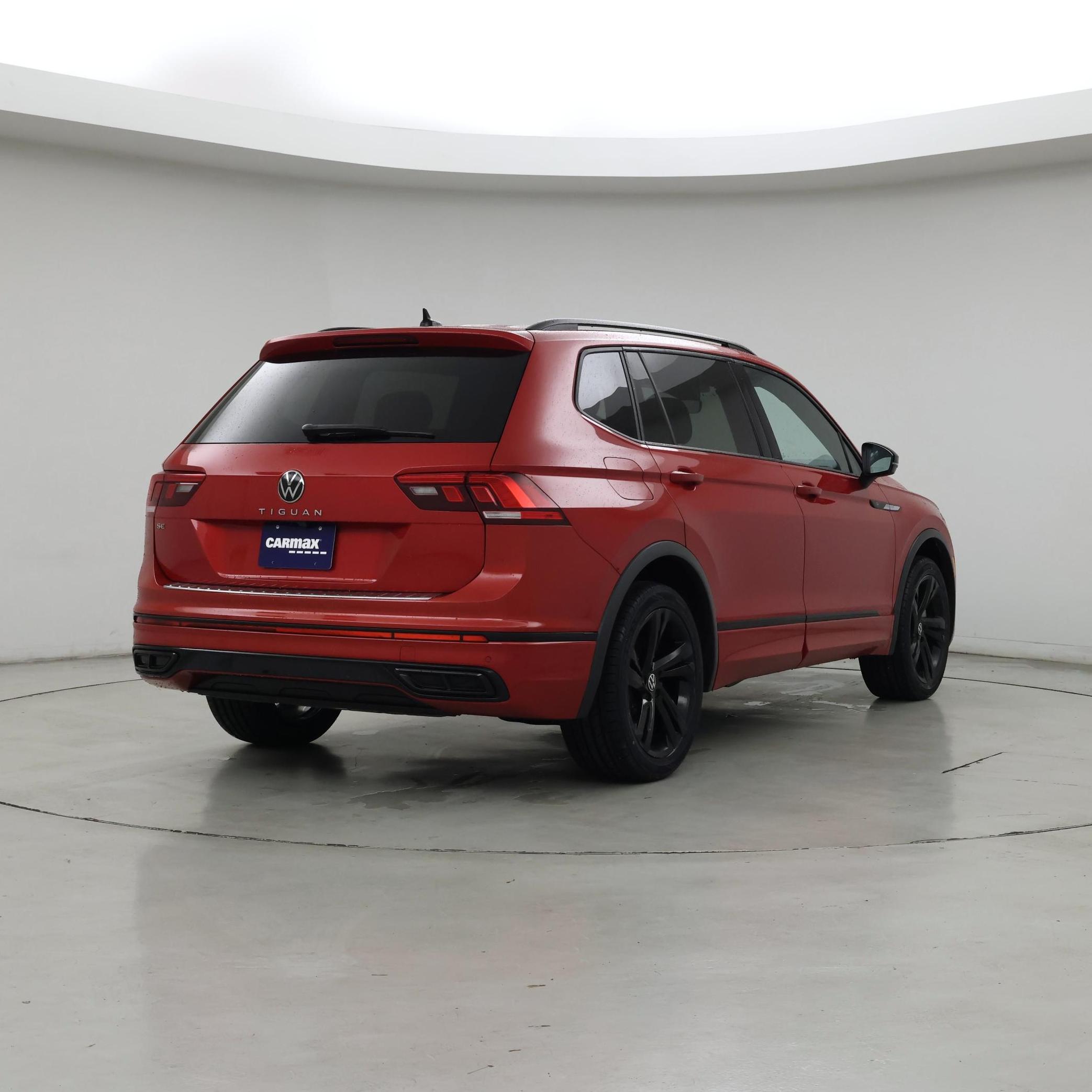 Thumbnail: 2024 Volkswagen Tiguan - 8