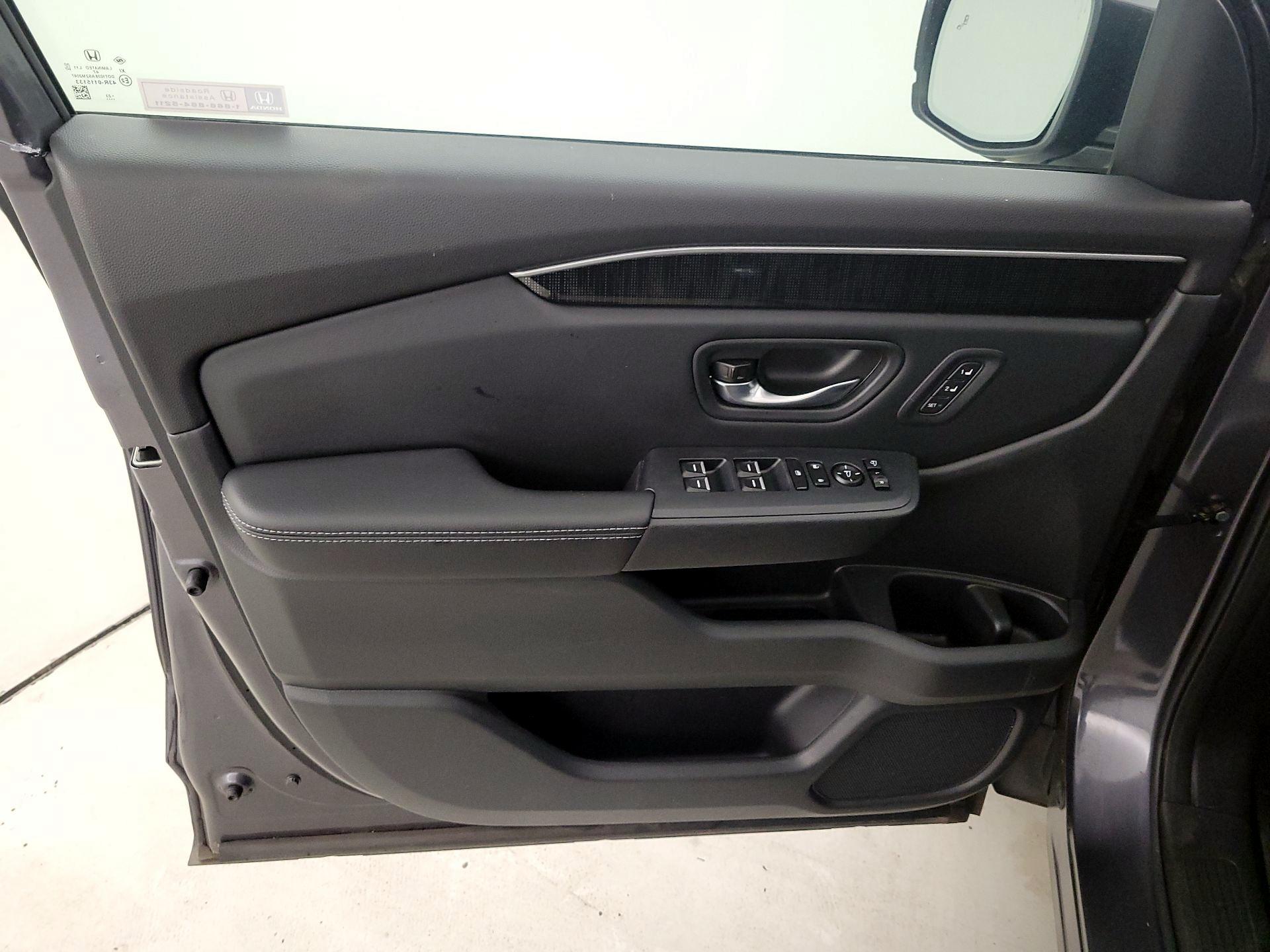 Thumbnail: 2023 Honda Pilot - 12