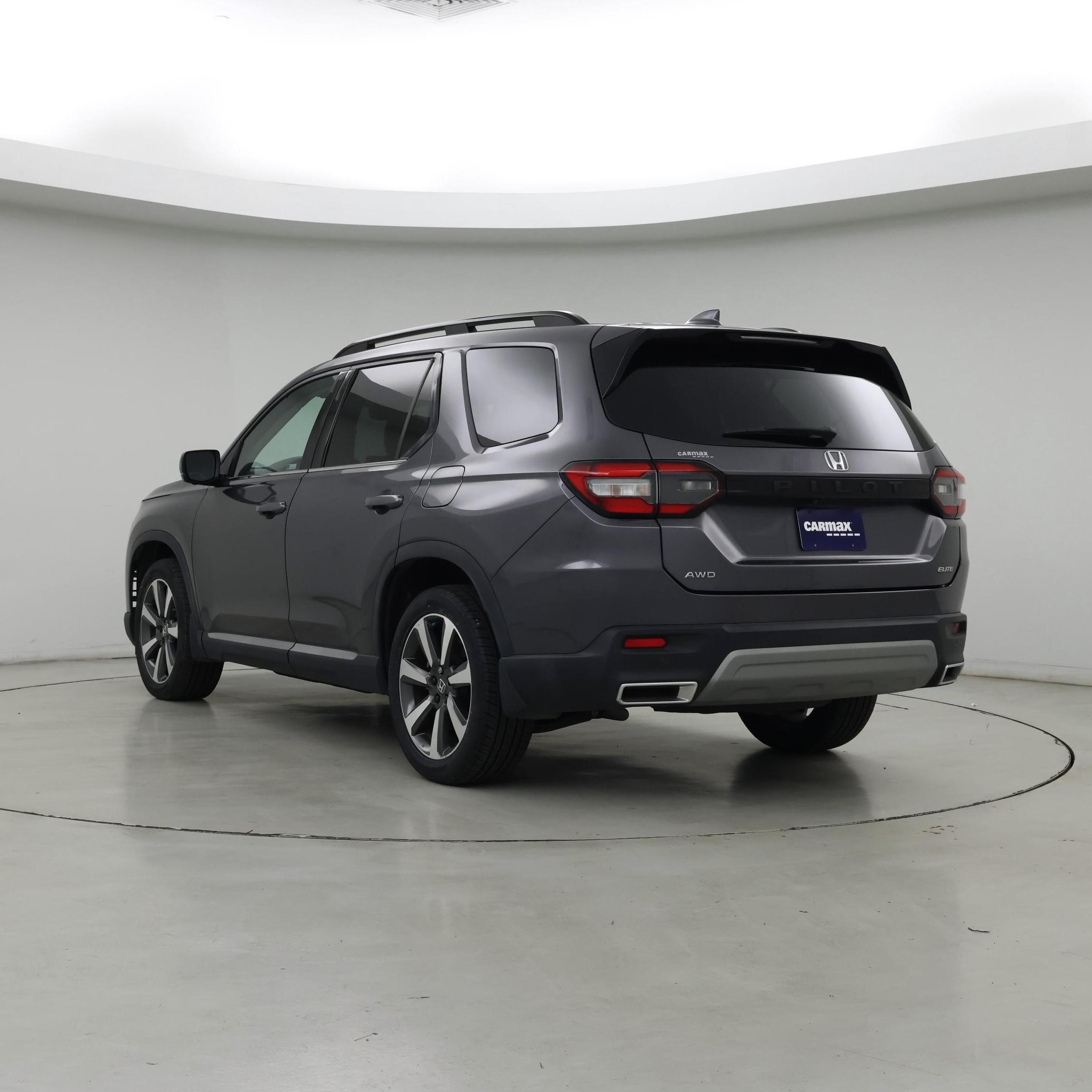 Thumbnail: 2023 Honda Pilot - 2