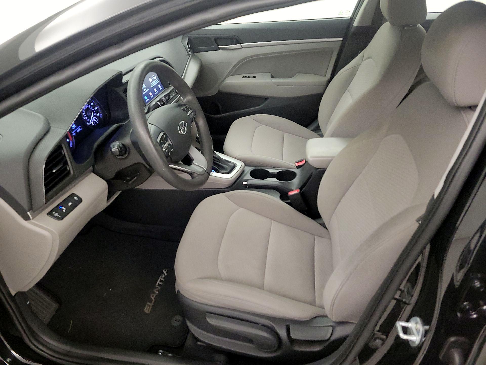 Thumbnail: 2019 Hyundai Elantra - 11