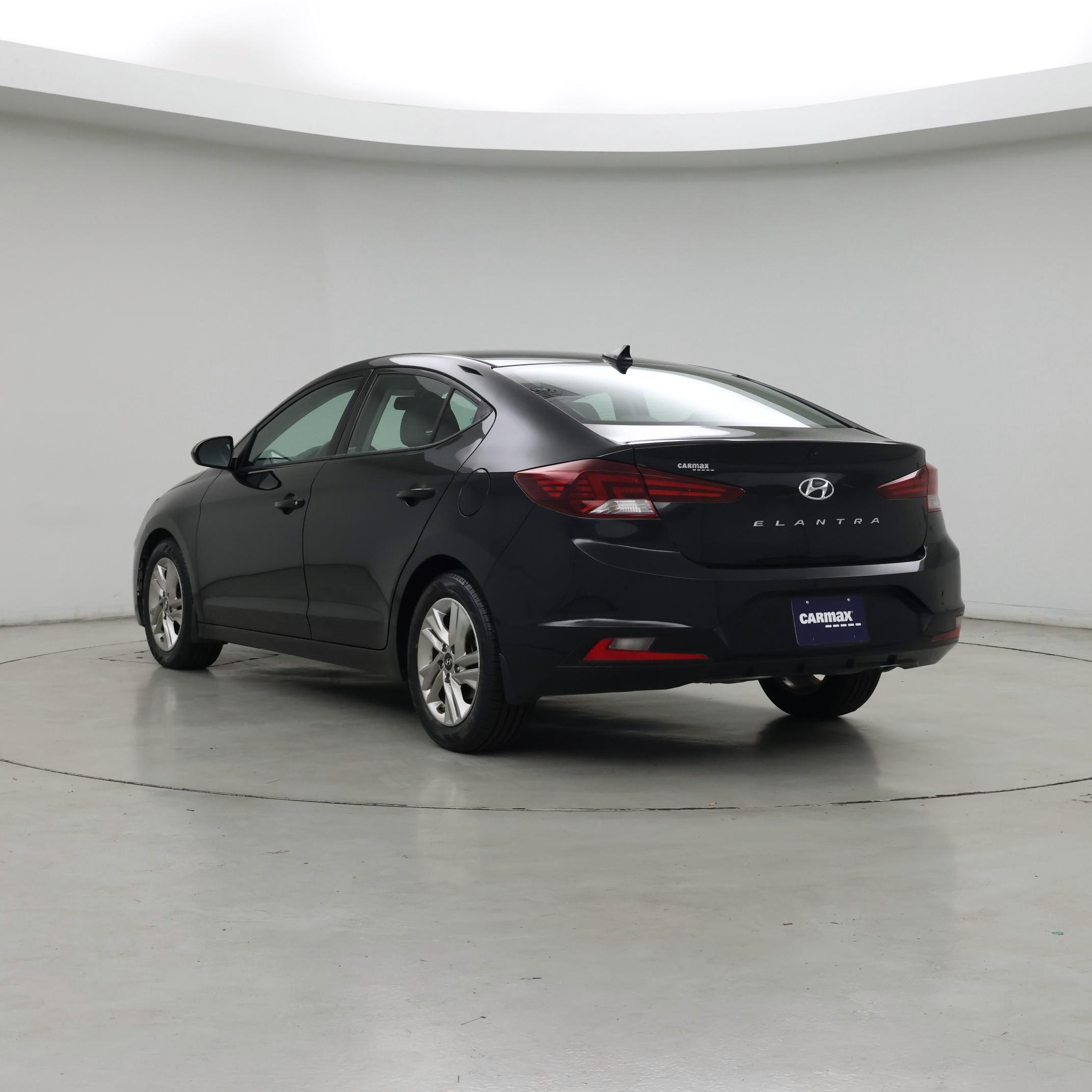 Thumbnail: 2019 Hyundai Elantra - 2