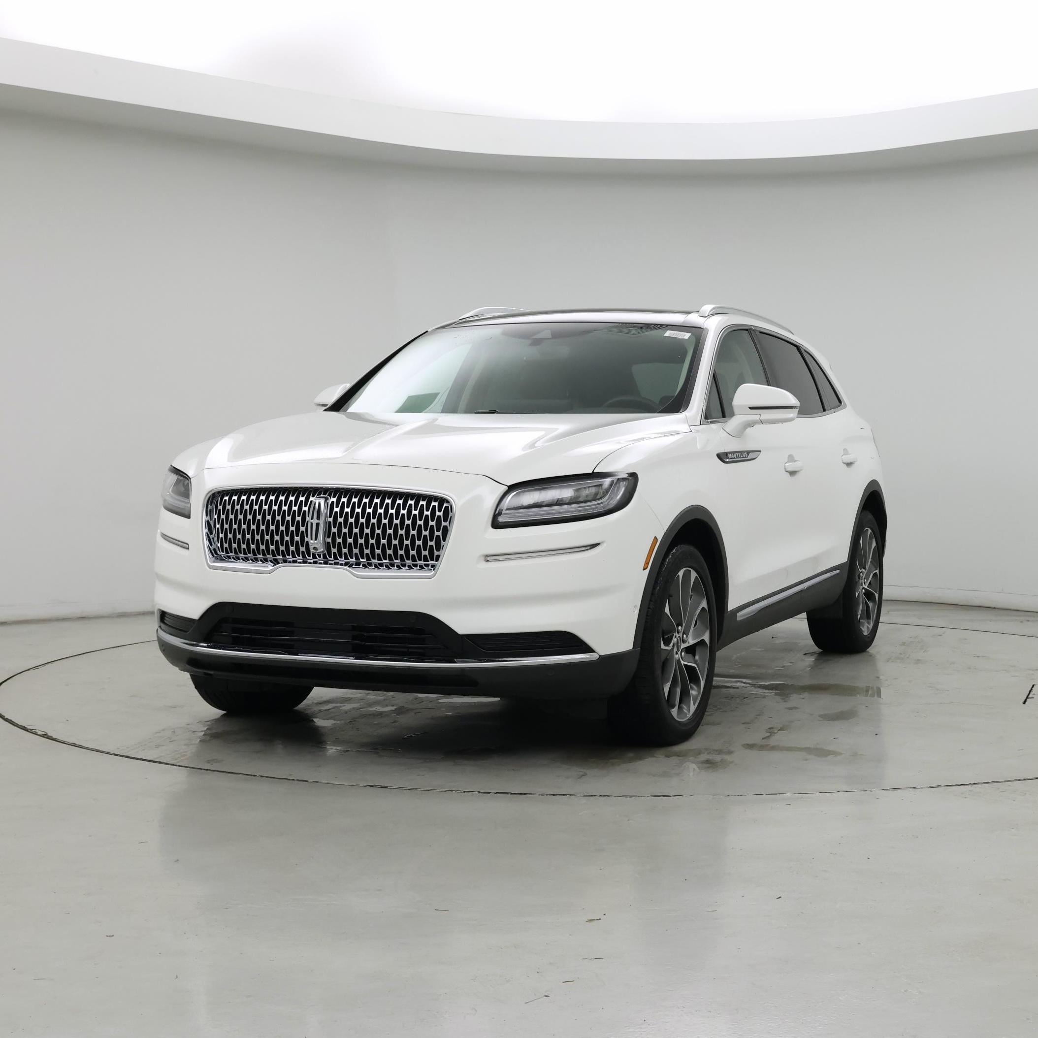 Thumbnail: 2021 Lincoln Nautilus - 4