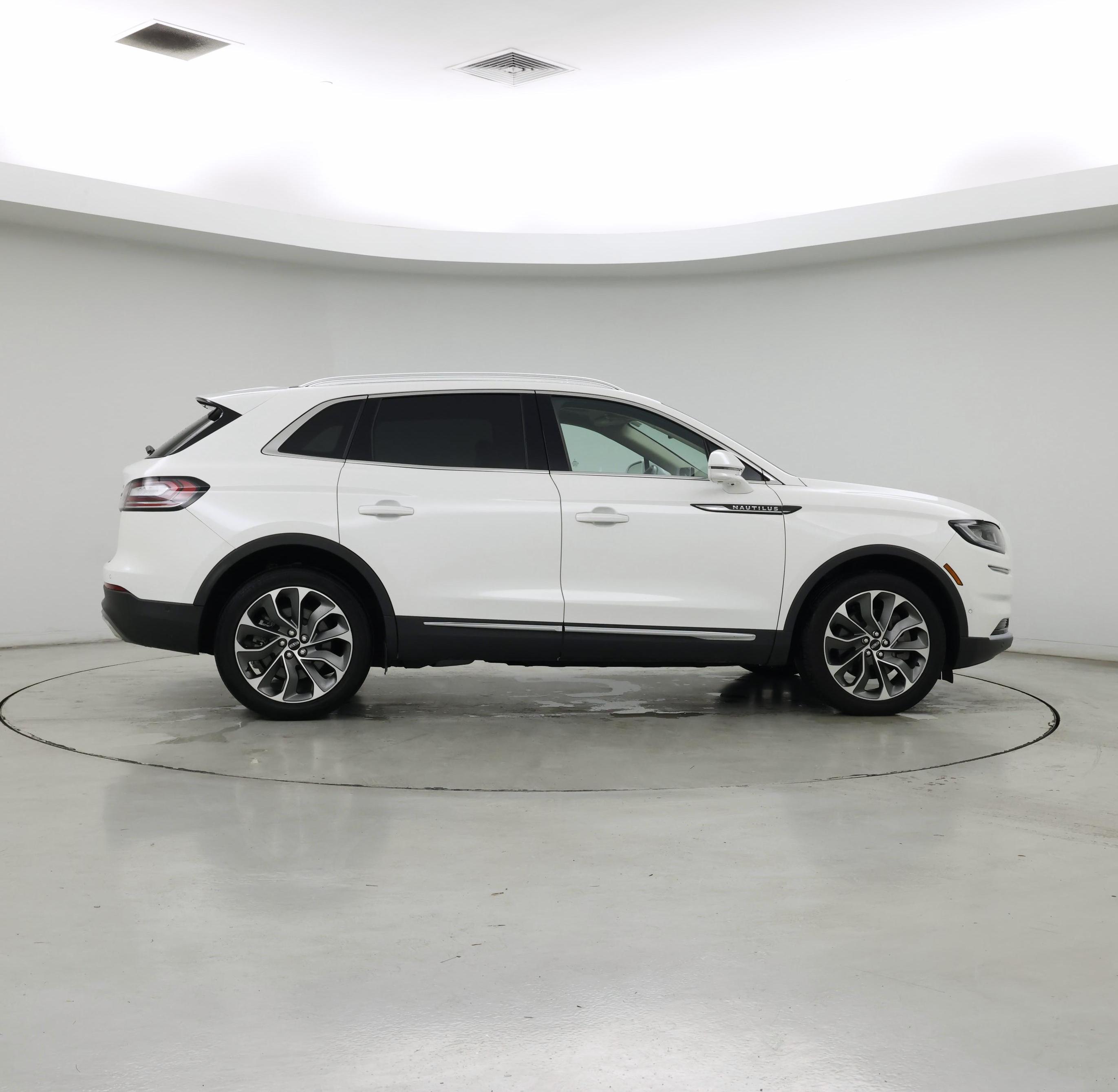 Thumbnail: 2021 Lincoln Nautilus - 7