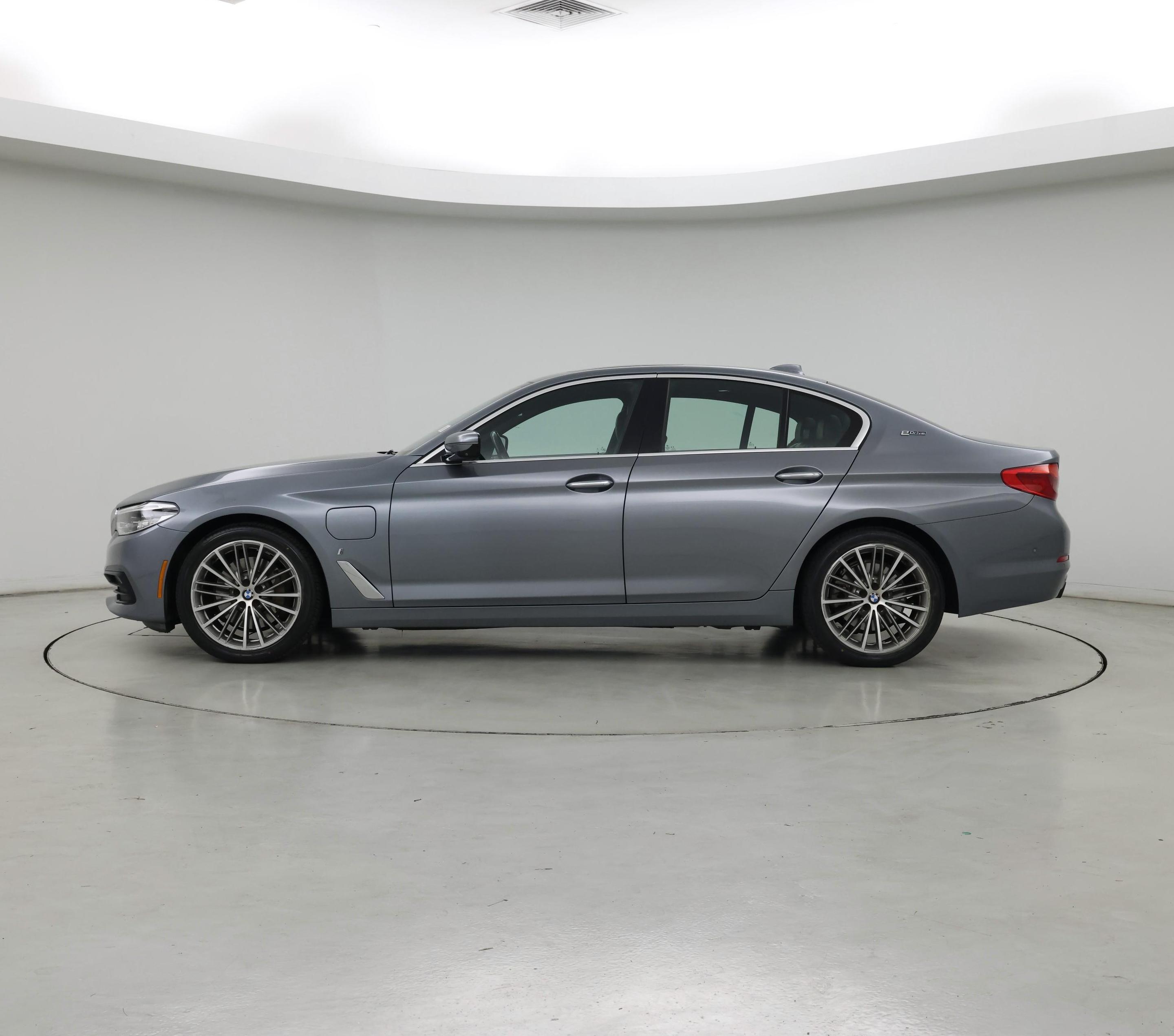 Thumbnail: 2018 BMW 5 Series - 3