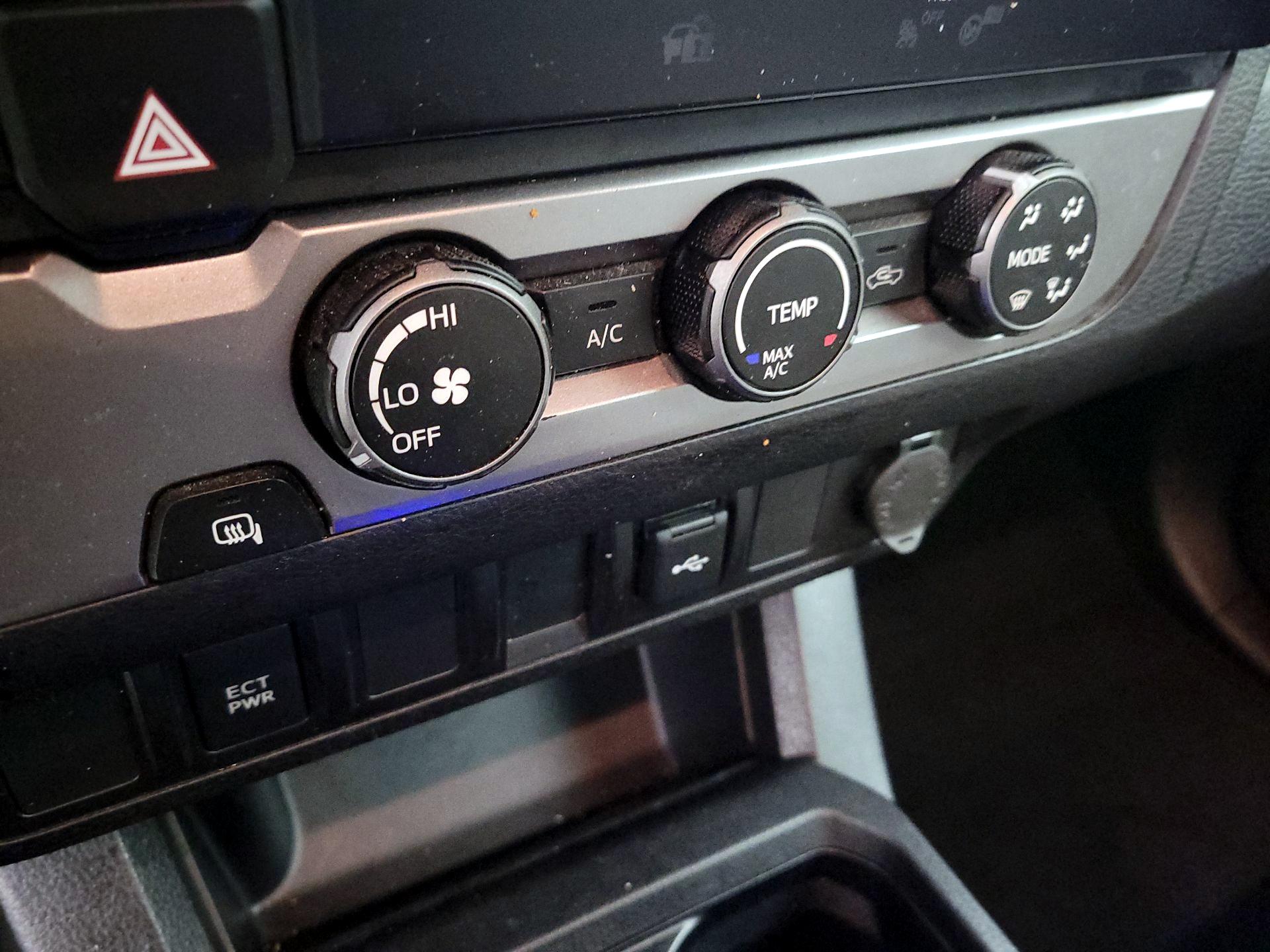 Thumbnail: 2023 Toyota Tacoma - 16