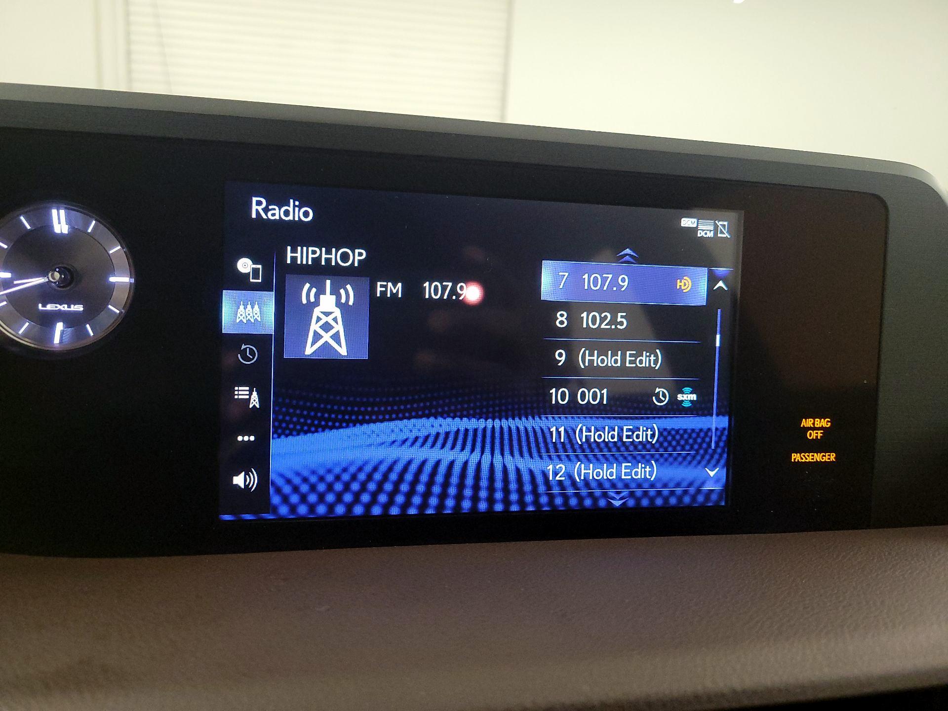 Thumbnail: 2020 Lexus ES - 15