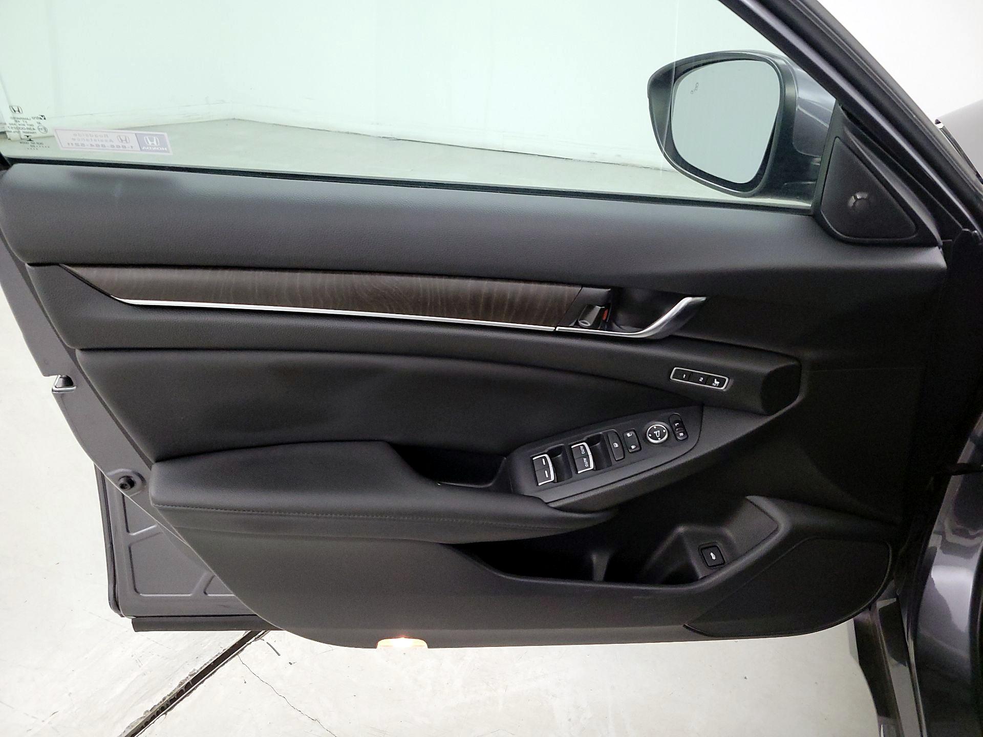 Thumbnail: 2020 Honda Accord - 12