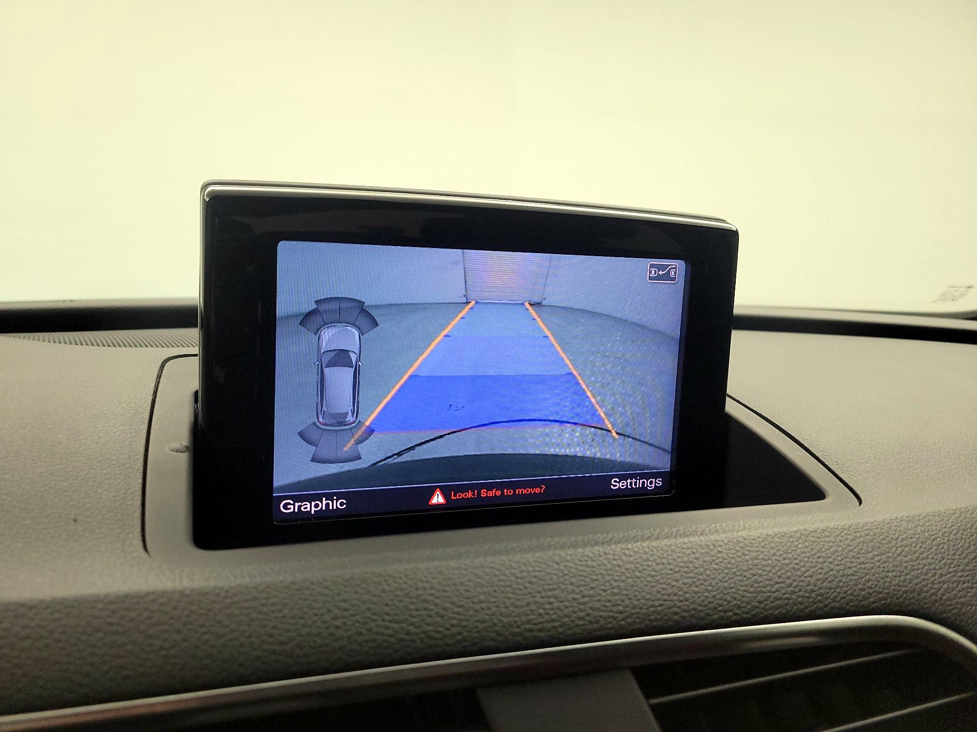 Thumbnail: 2018 Audi Q3 - 15