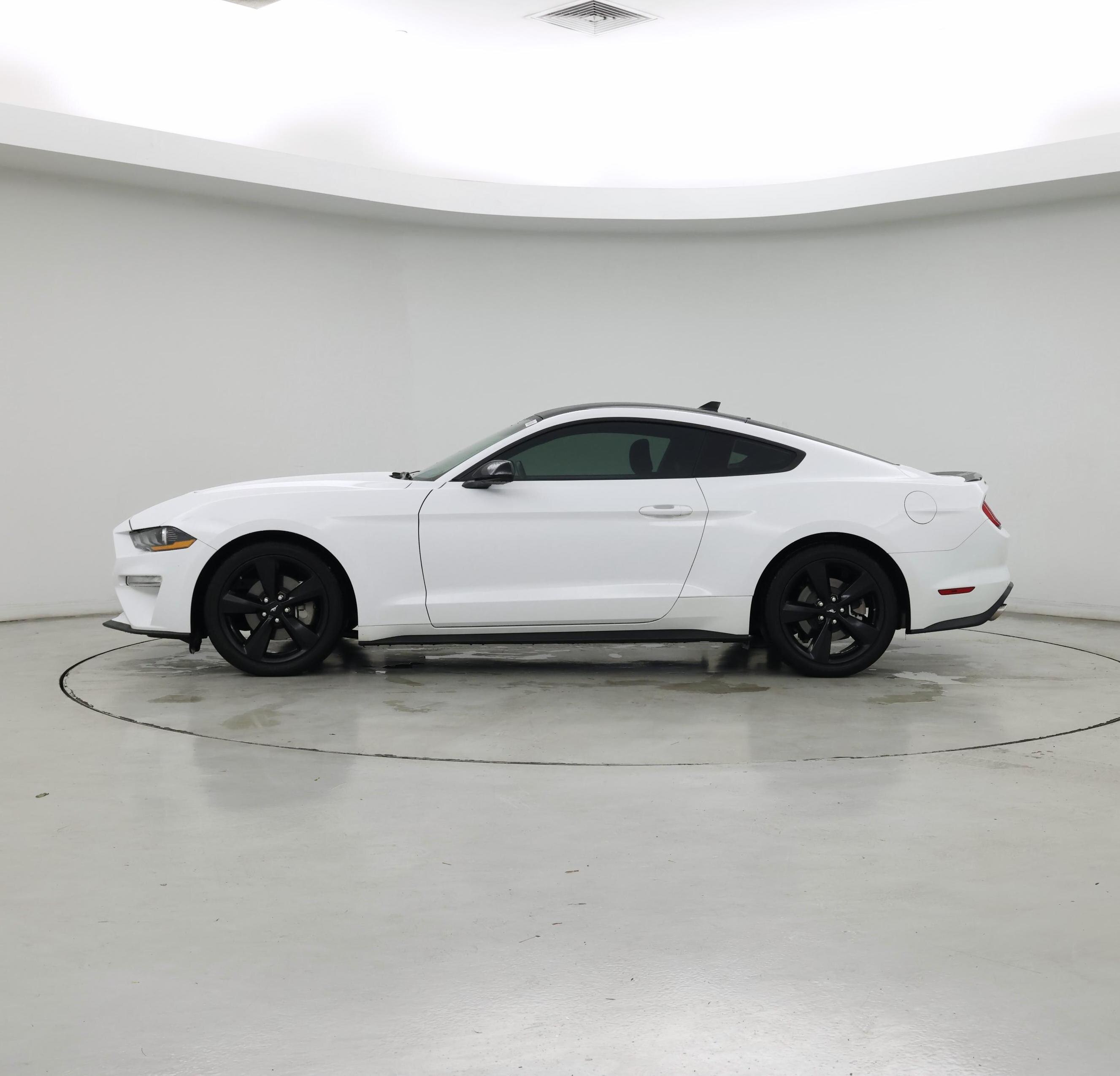 Thumbnail: 2022 Ford Mustang - 3