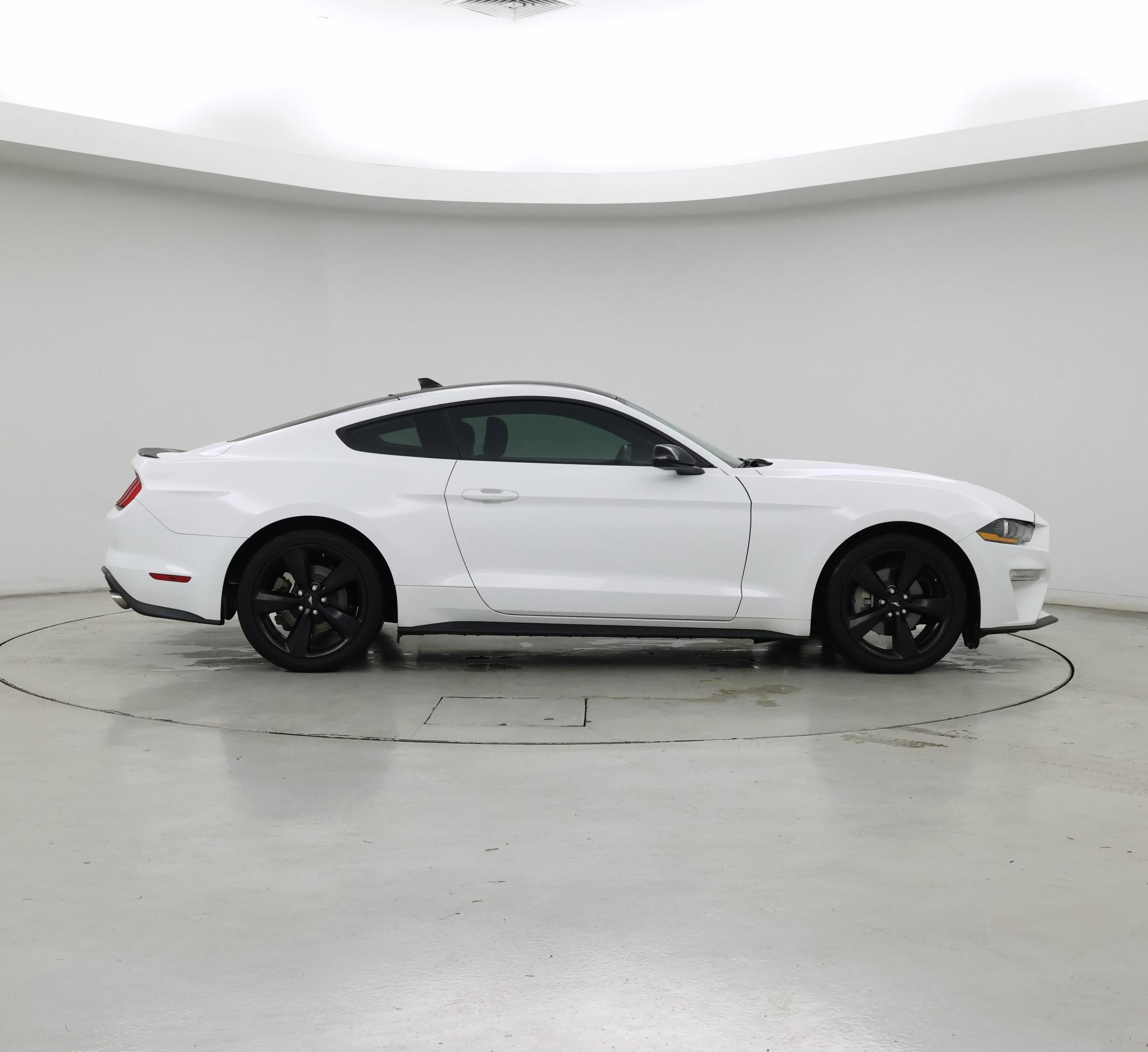 Thumbnail: 2022 Ford Mustang - 7