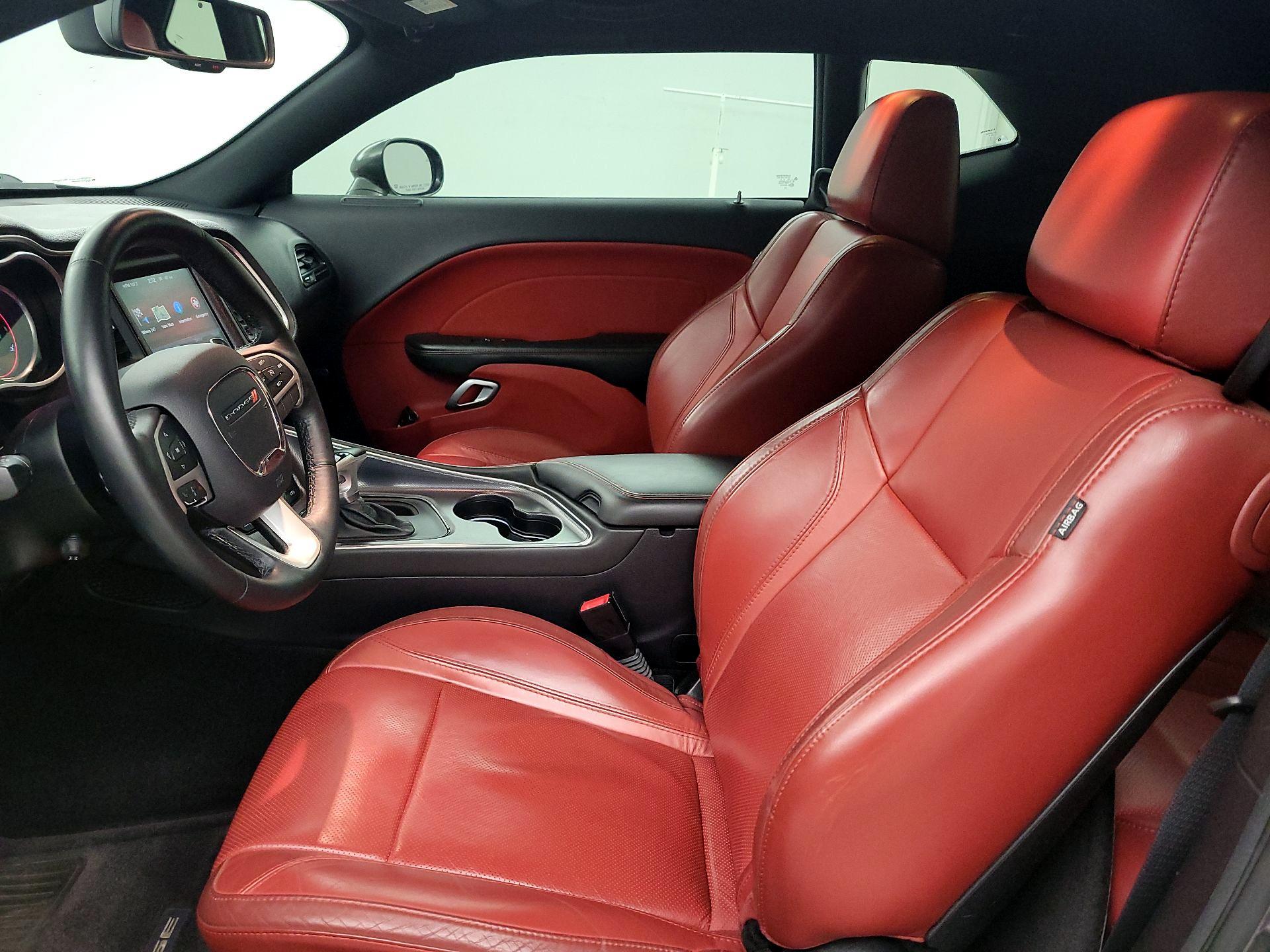 Thumbnail: 2016 Dodge Challenger - 11